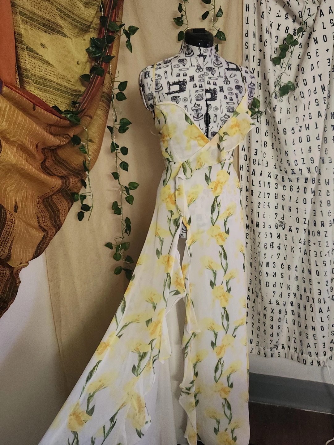 White Floral Print Maxi Dress
