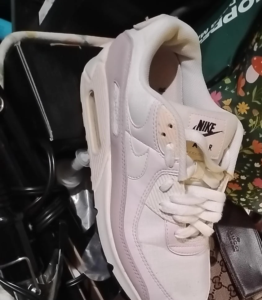 Nike Air Max 90 White/Light Pink Sneakers