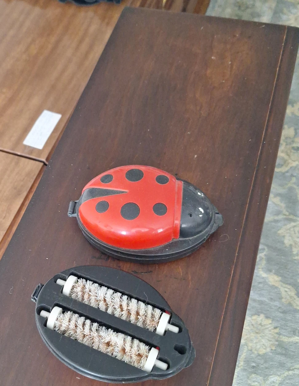 Ladybug Desktop Dust Sweeper with Brush Roll