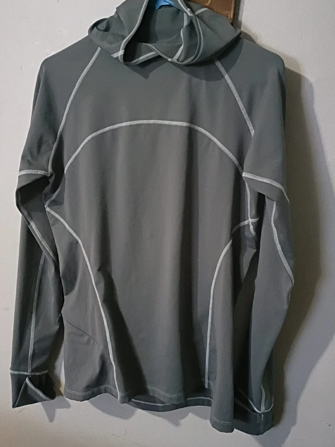 Gray Long Sleeve Hooded Athletic Shirt