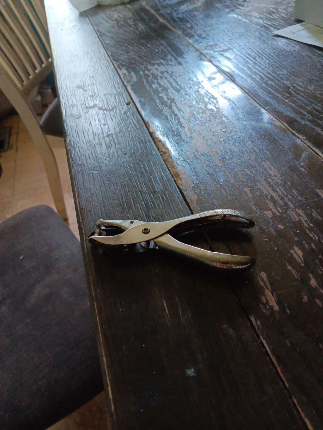 Metal Hole Puncher