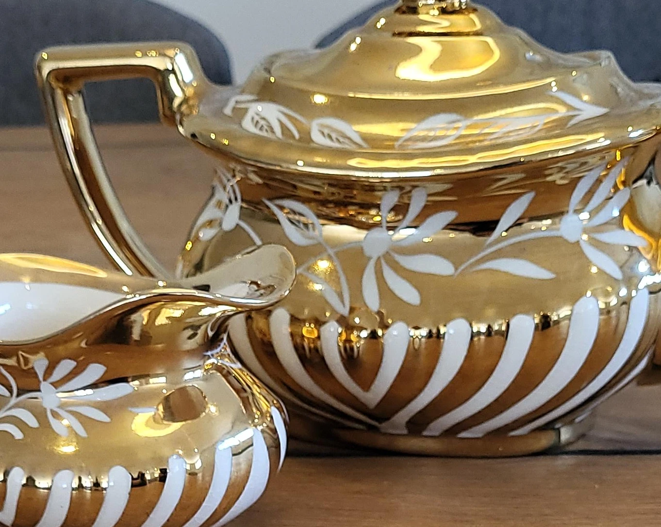 Gold Creamer and Sugar Bowl Set