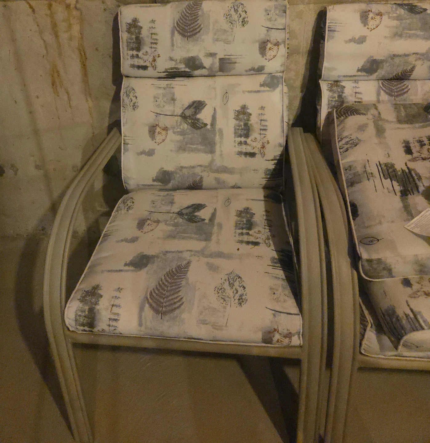 Patio Chairs with Botanical Print Cushions Set of 4