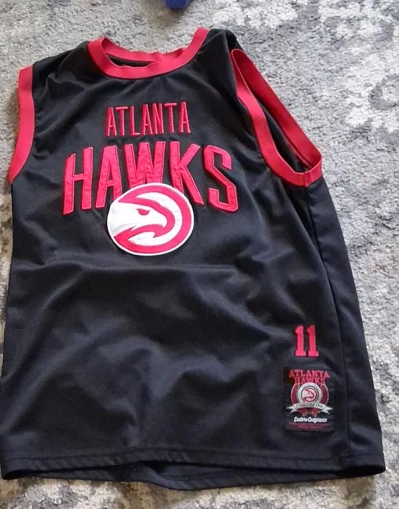 Atlanta Hawks Basketball Jersey #11 size medium