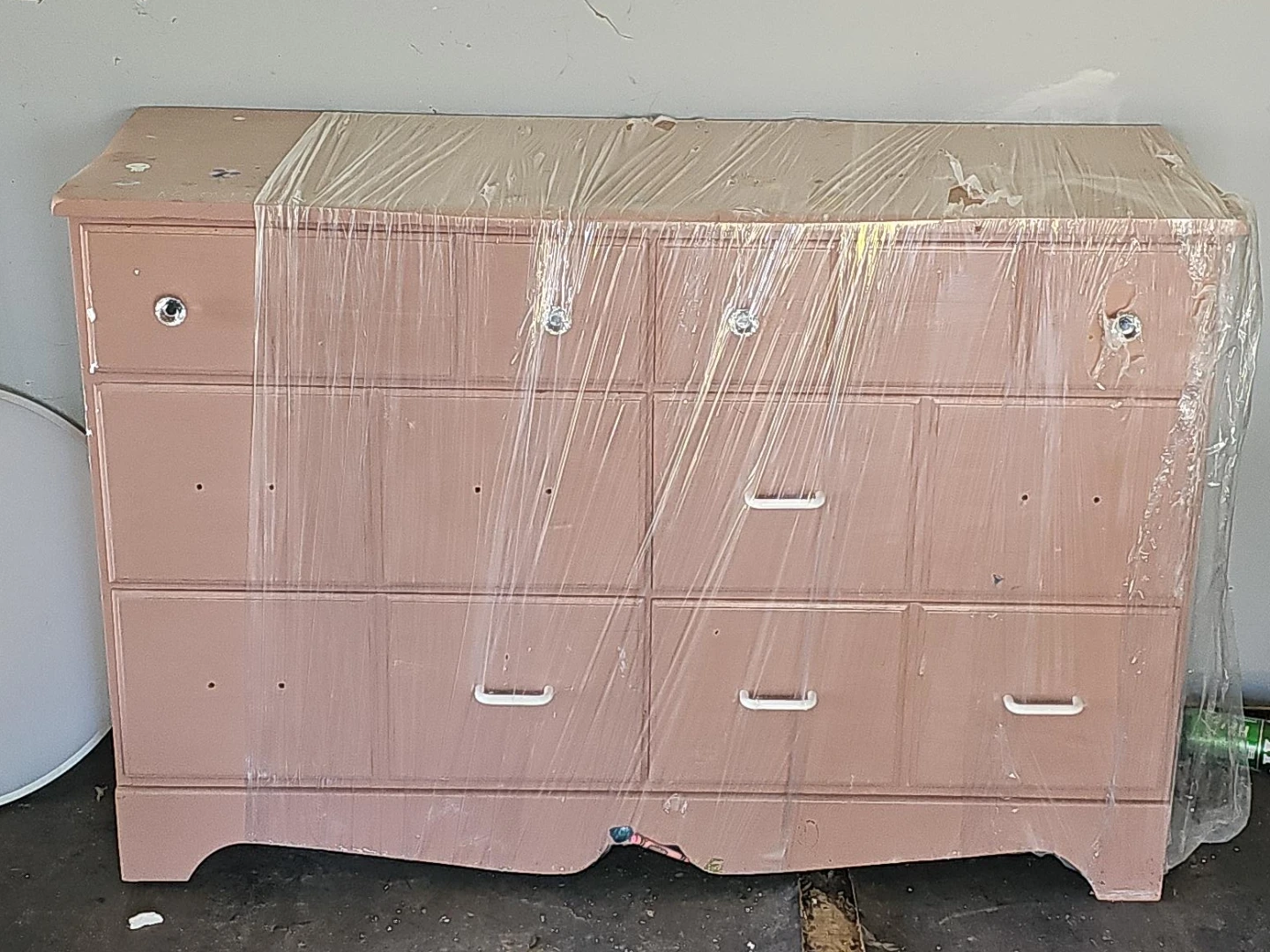 Pink 6-Drawer Dresser
