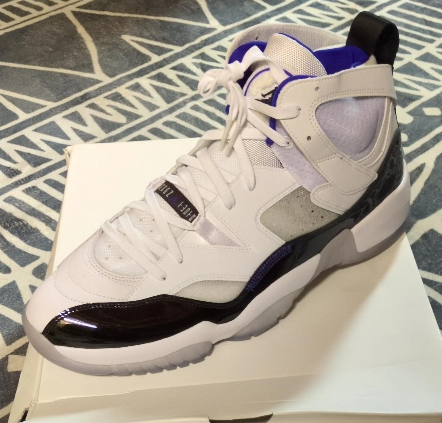 Nike Air Jordan 11 Retro Shoes