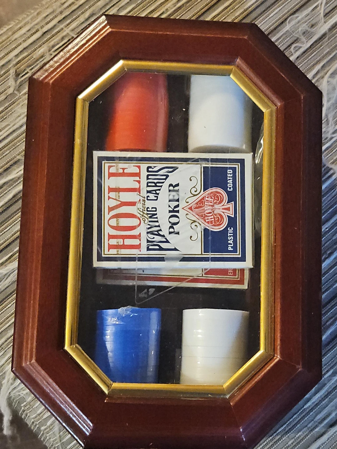 Hoyle Poker Set with Playing Cards and Chips