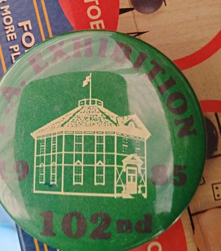 1985 102nd Exhibition Pin