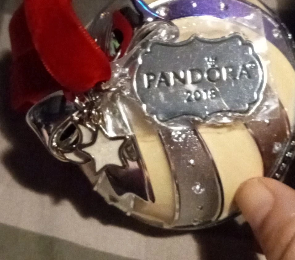 Pandora 2018 Christmas Ornament - photo 2