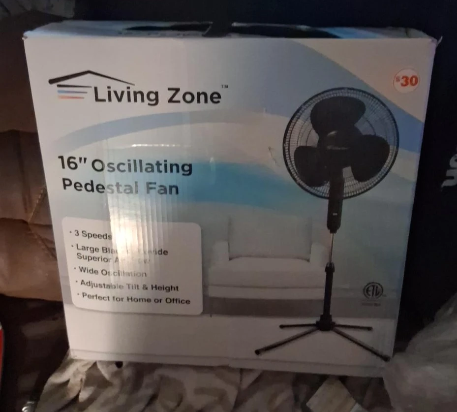 Living Zone 16" Oscillating Pedestal Fan