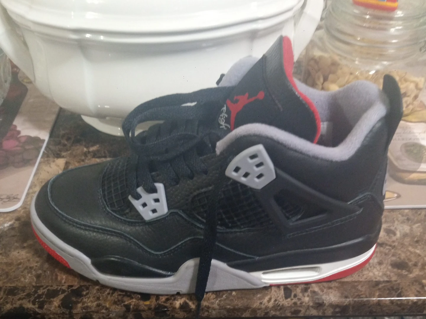 Air Jordan 4 Retro 'Bred' Sneakers