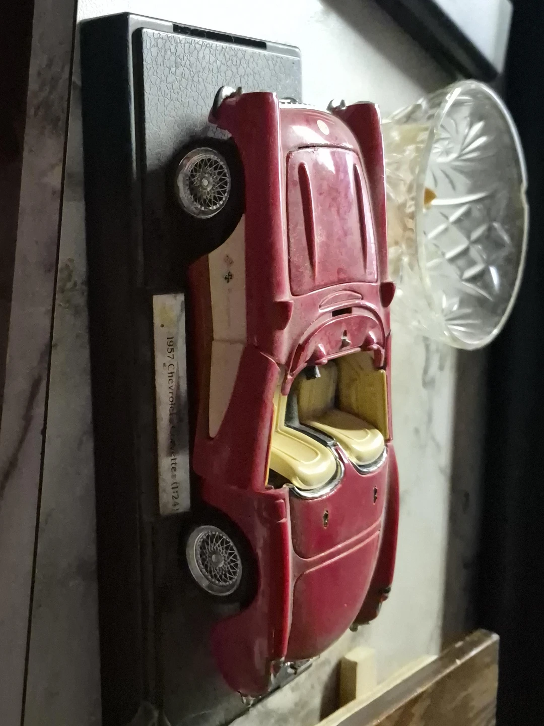 1957 Chevrolet Corvette 1:24 Scale Model Car