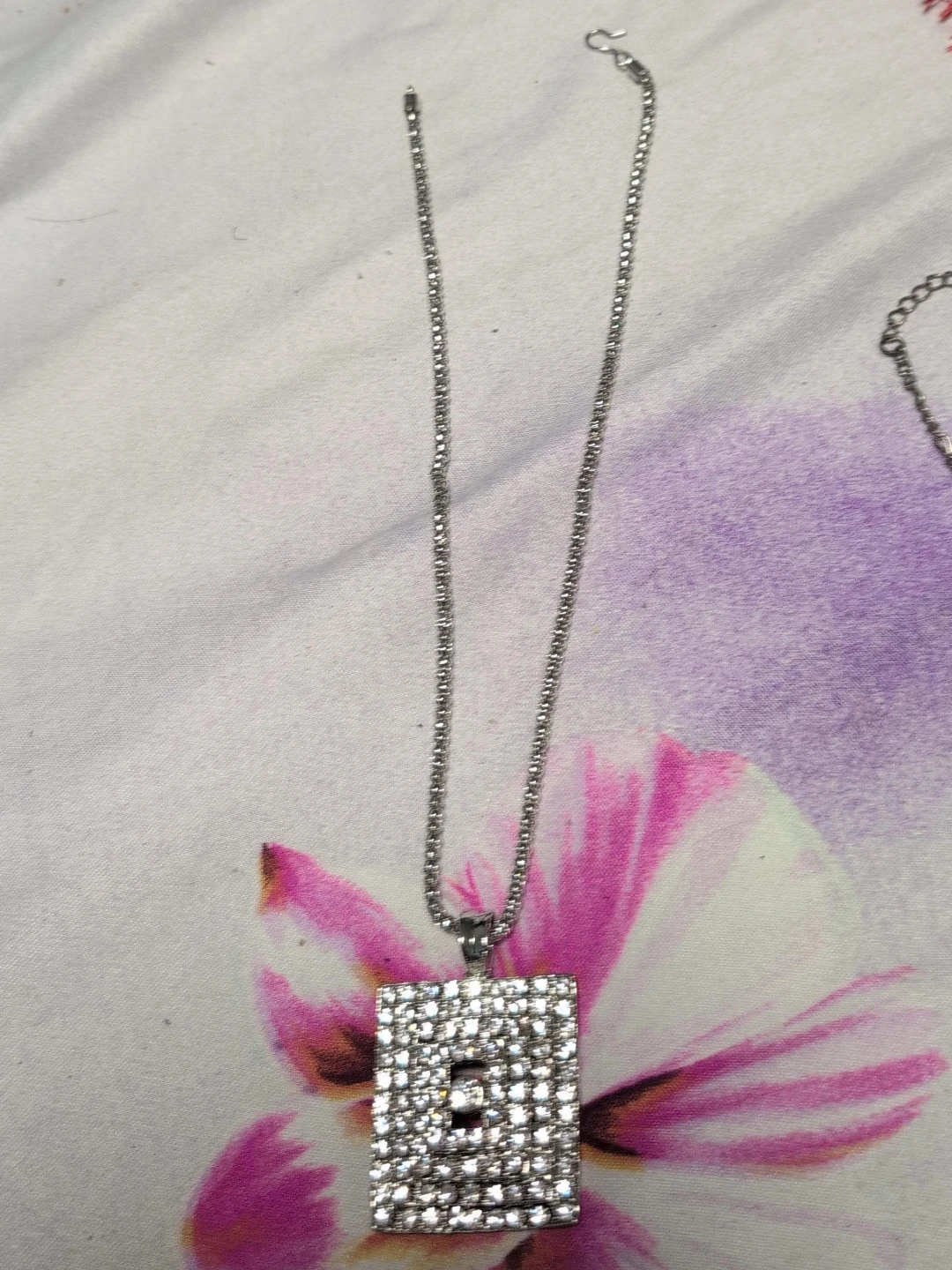 Rhinestone Pendant Necklace