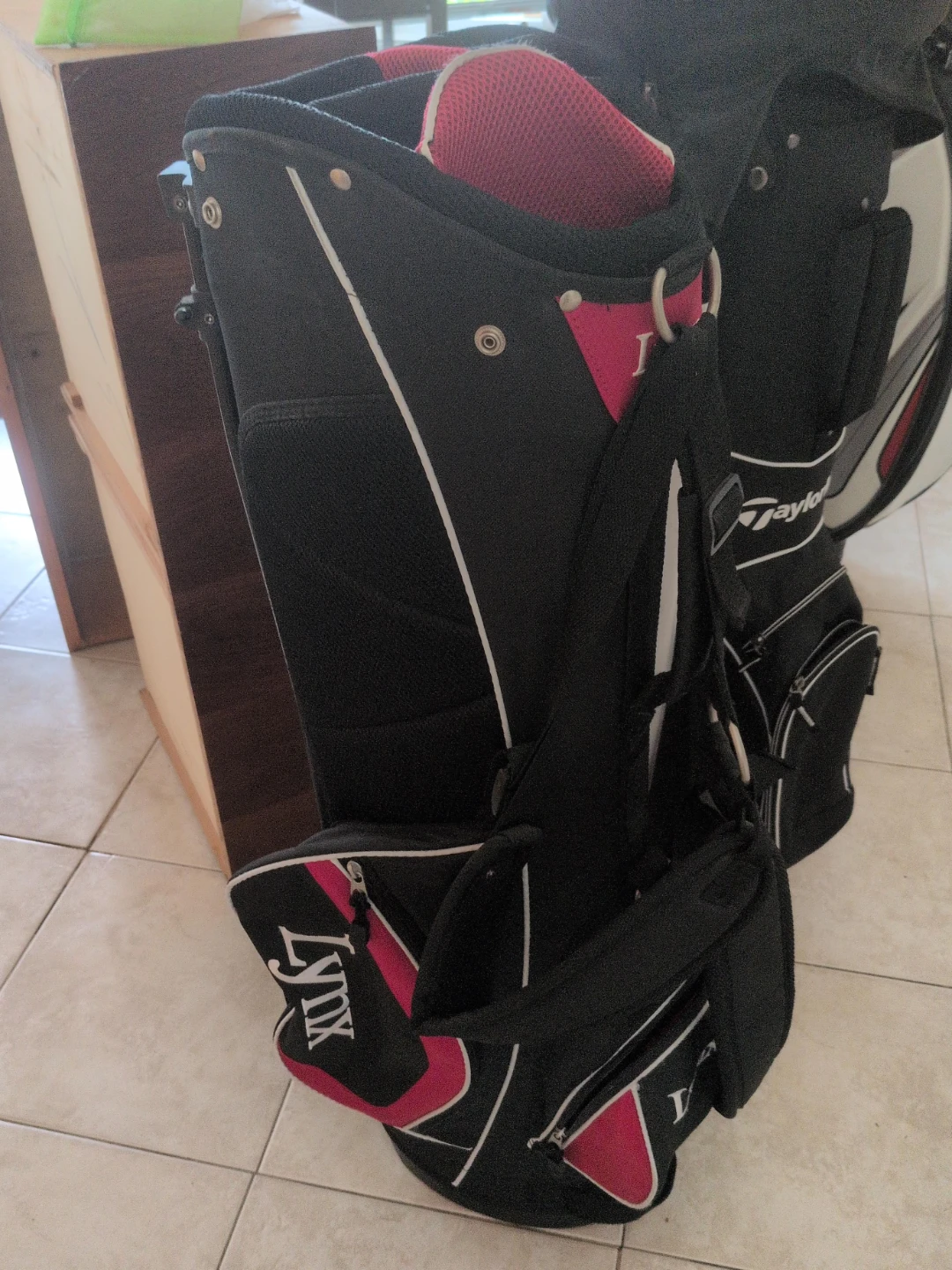 Lynx Golf Bag