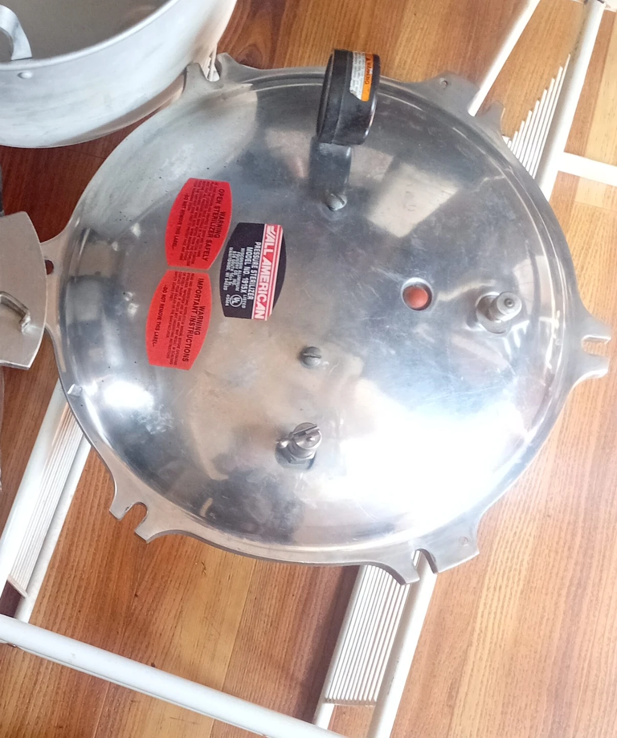 All American Pressure Cooker / Canner Model 915