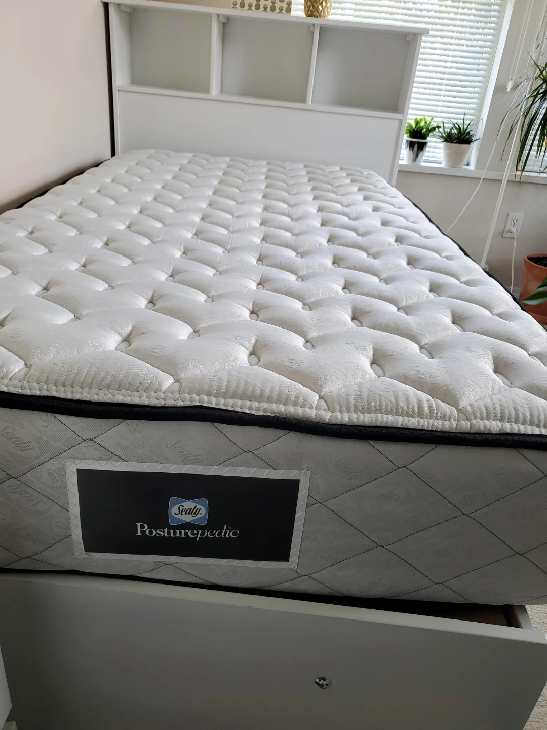 Sealy Posturepedic Mattress