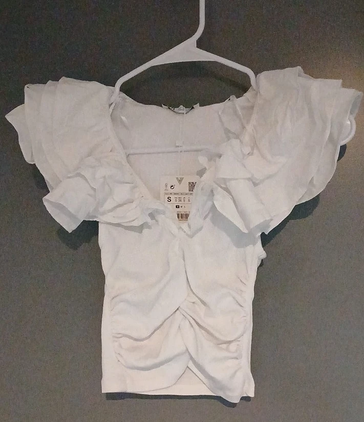 Zara White Ruffled Puff Sleeve Top Size S