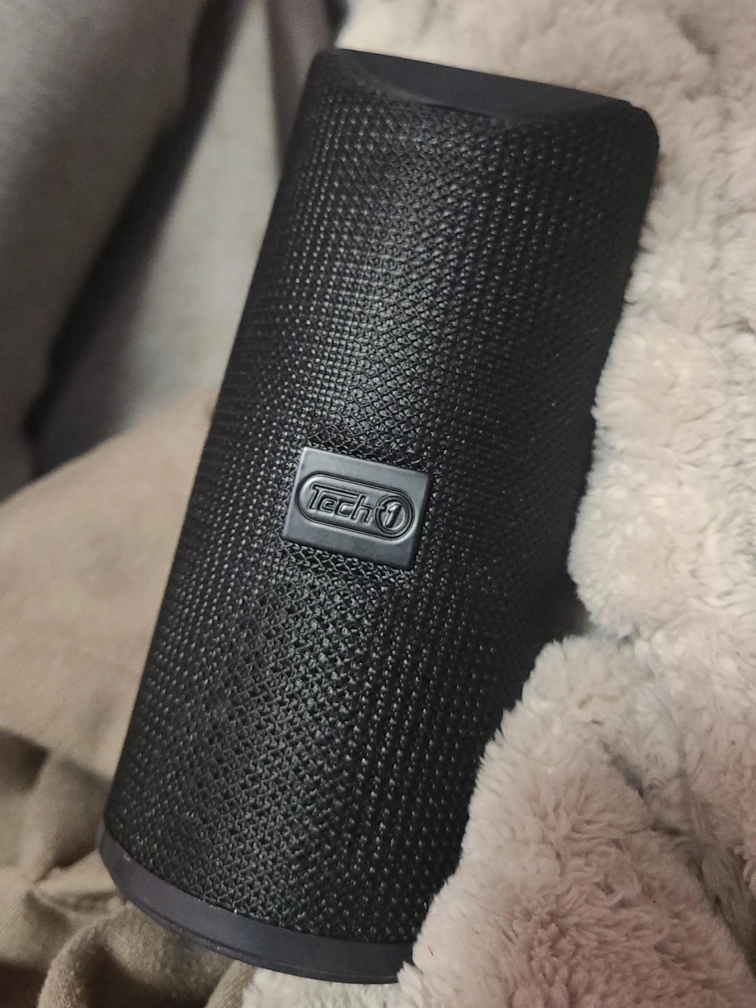 Tech 1 Portable Bluetooth Speaker - Black