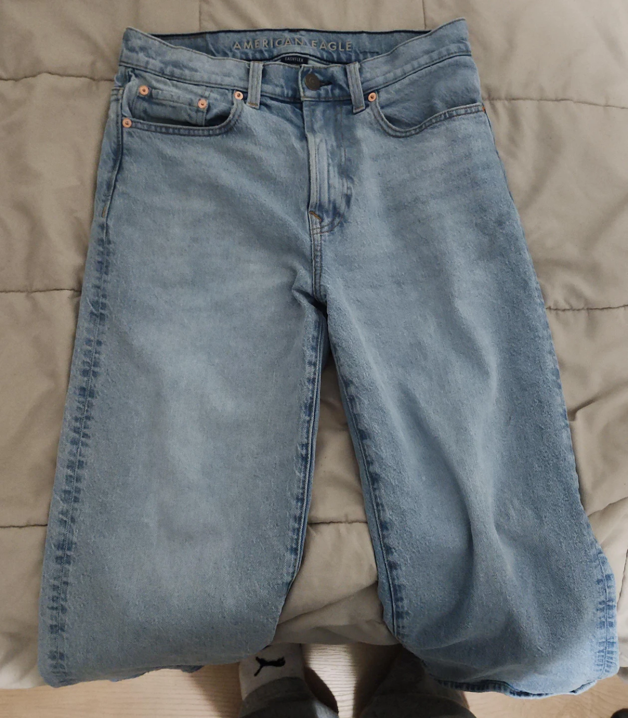 American Eagle Light Wash Wide Leg Jeans