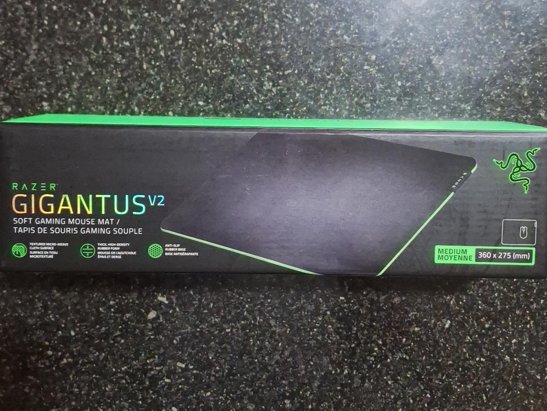 Razer Gigantus V2 Medium Gaming Mouse Mat