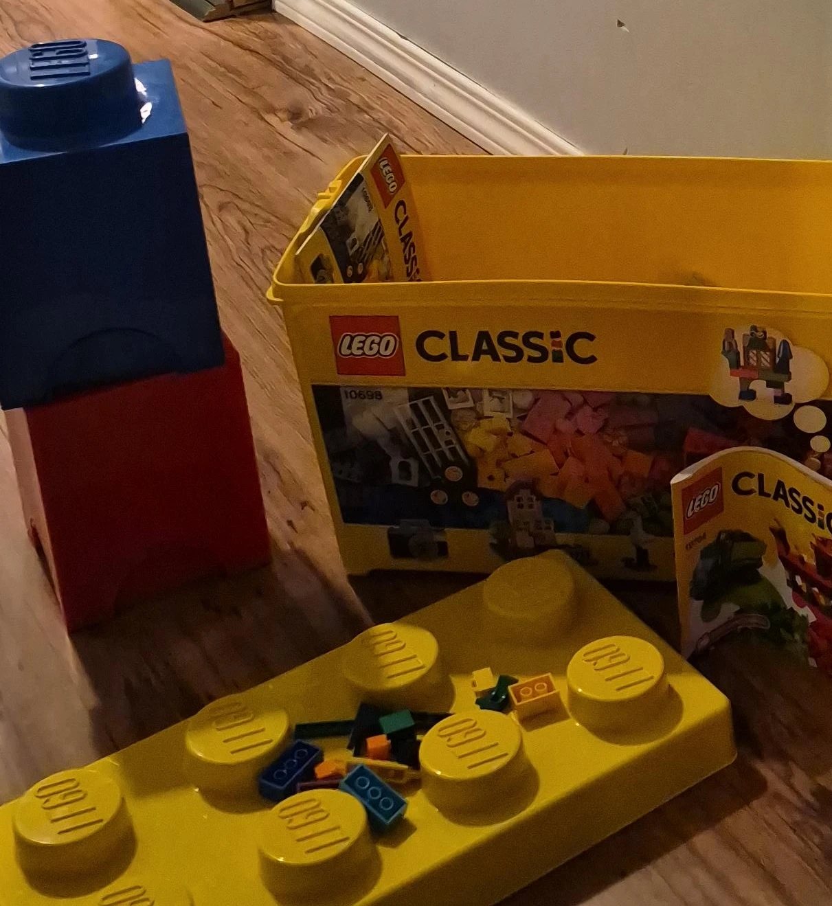 LEGO Classic 10698 Large Creative Brick Box