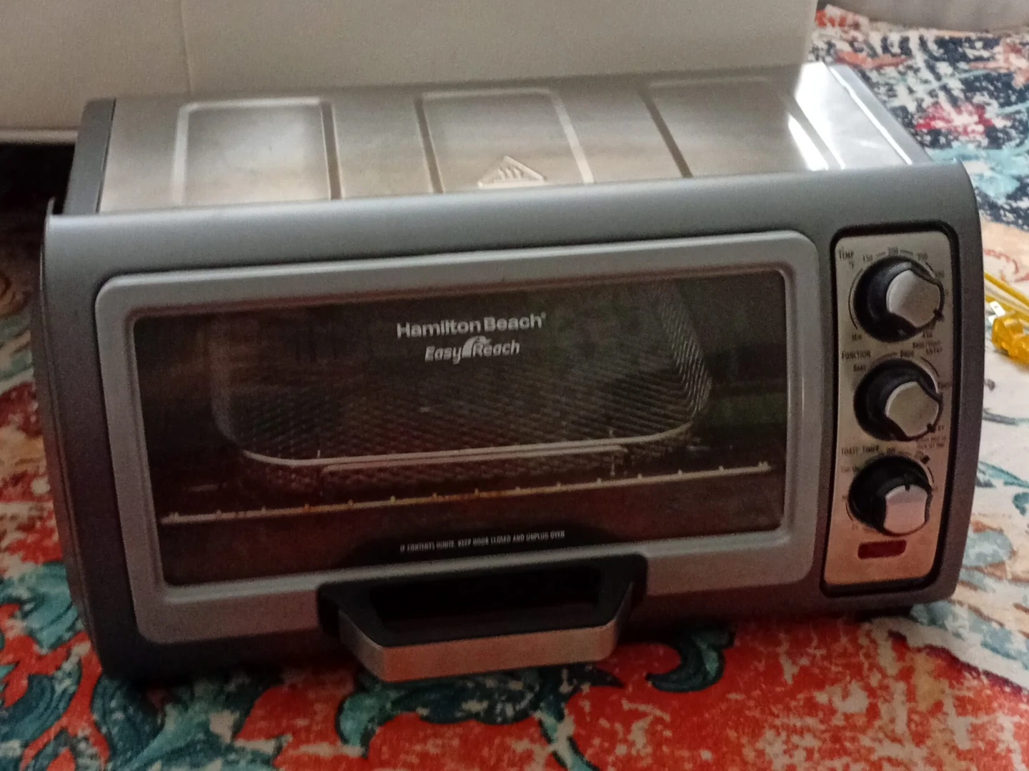 Hamilton Beach Easy Reach Toaster Oven
