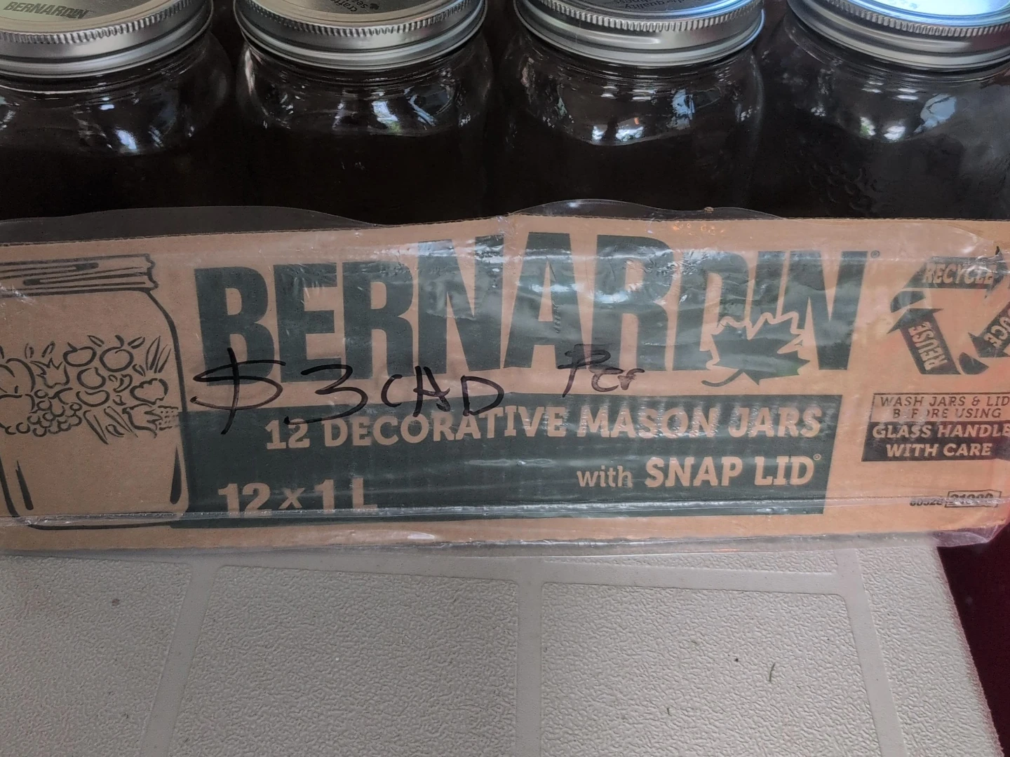 Bernardin 12 Decorative Mason Jars with Snap Lid