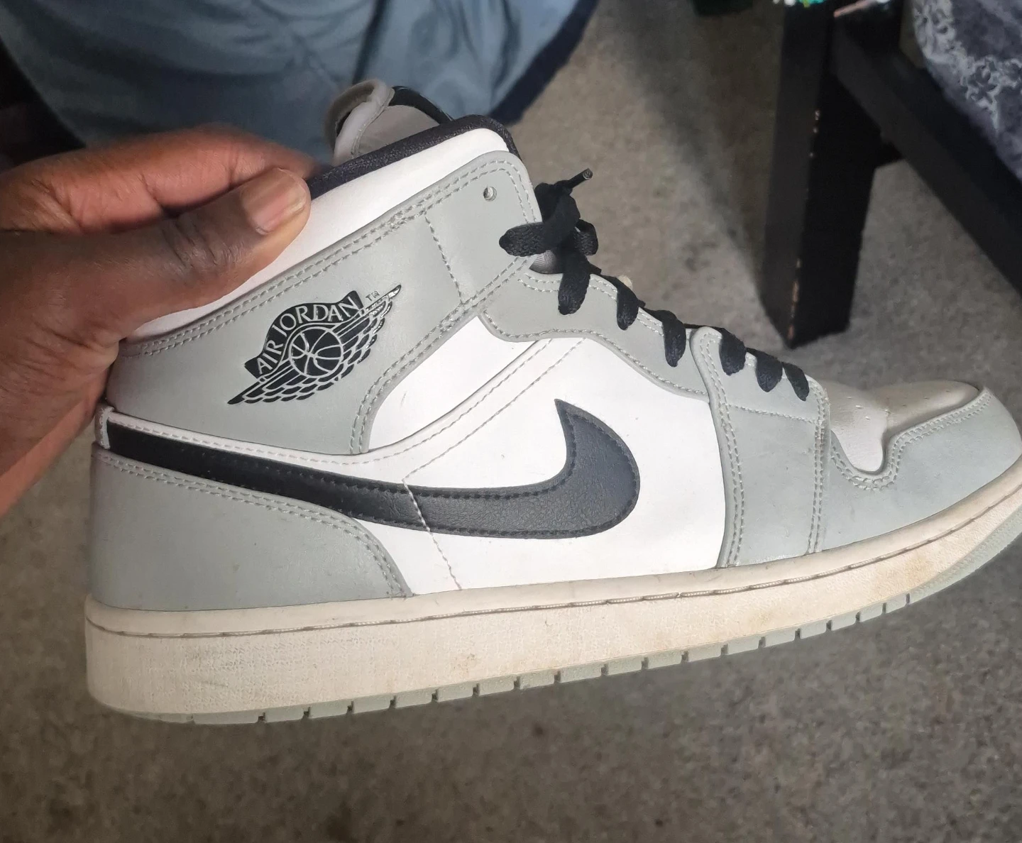 Air Jordan 1 Mid Grey White Sneakers
