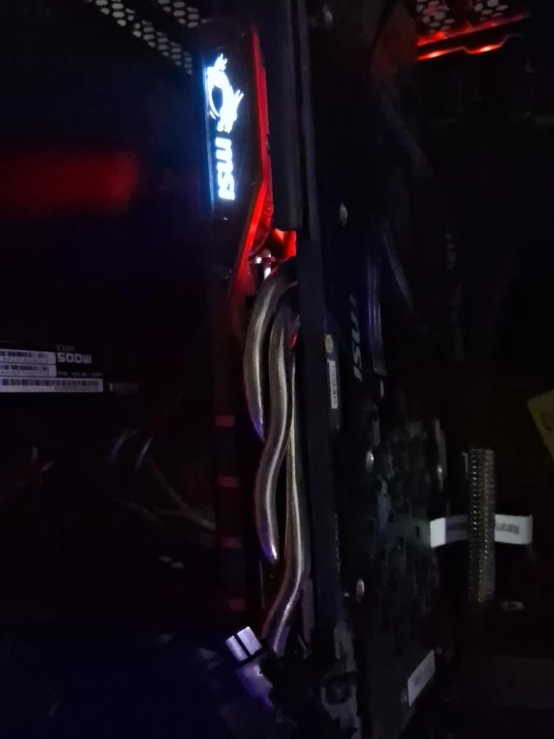 MSI amd radon R9 380 series GDDR5 4GB ⚽️