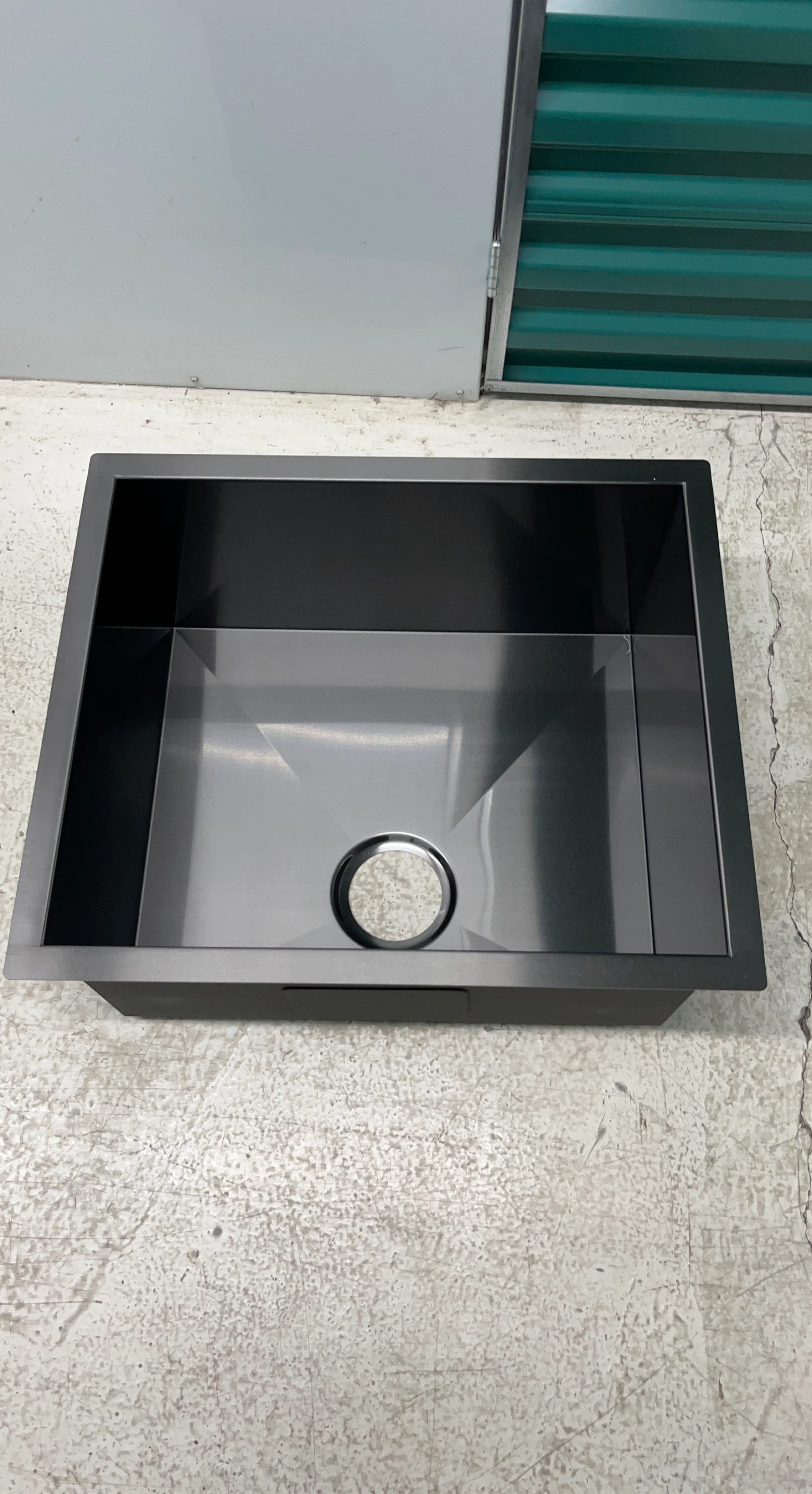 Swiss Madison SM-KU707B Black Stainless Steel Kitchen Sink