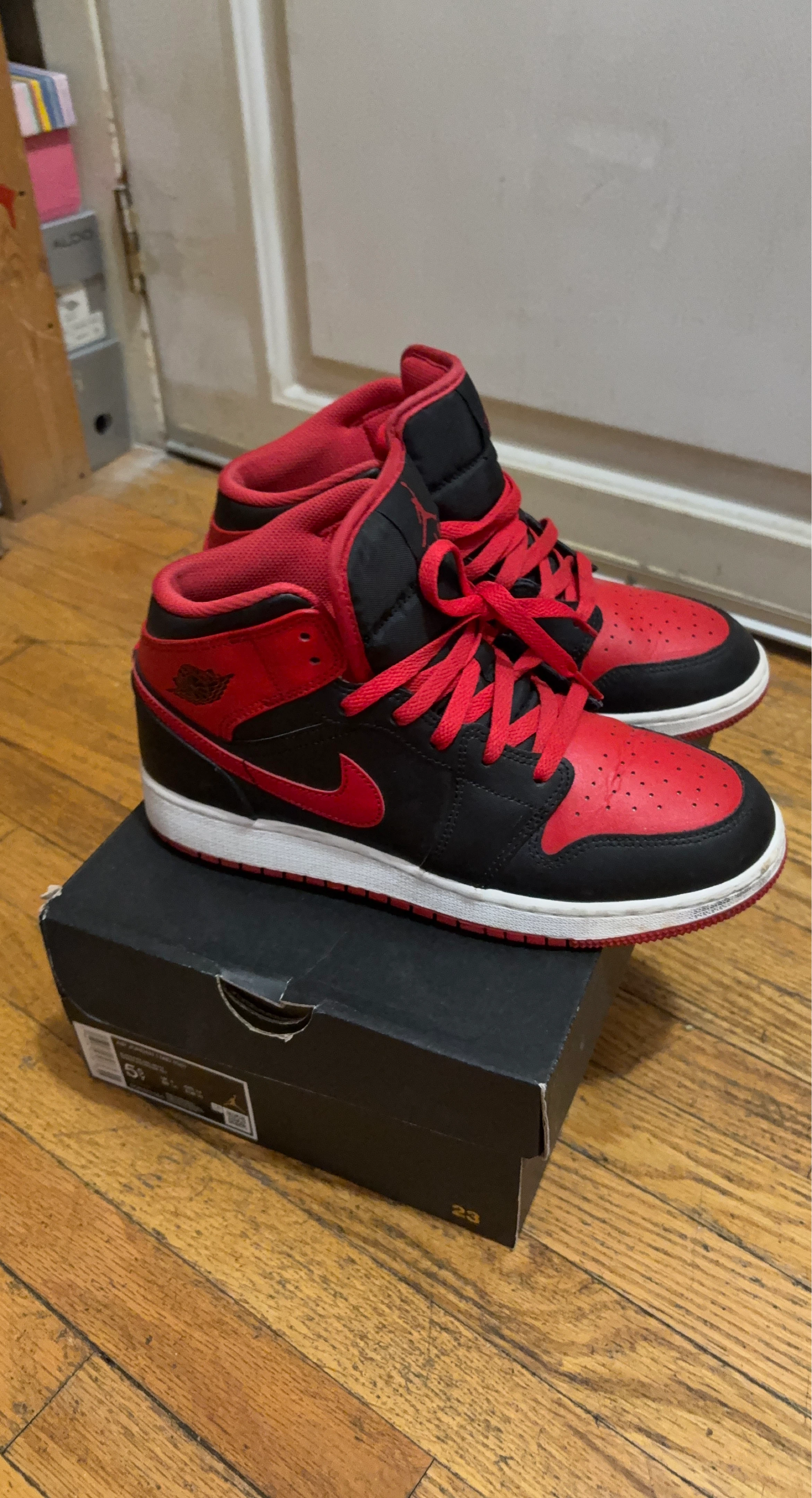 Air Jordan 1 Mid Black Red Sneakers