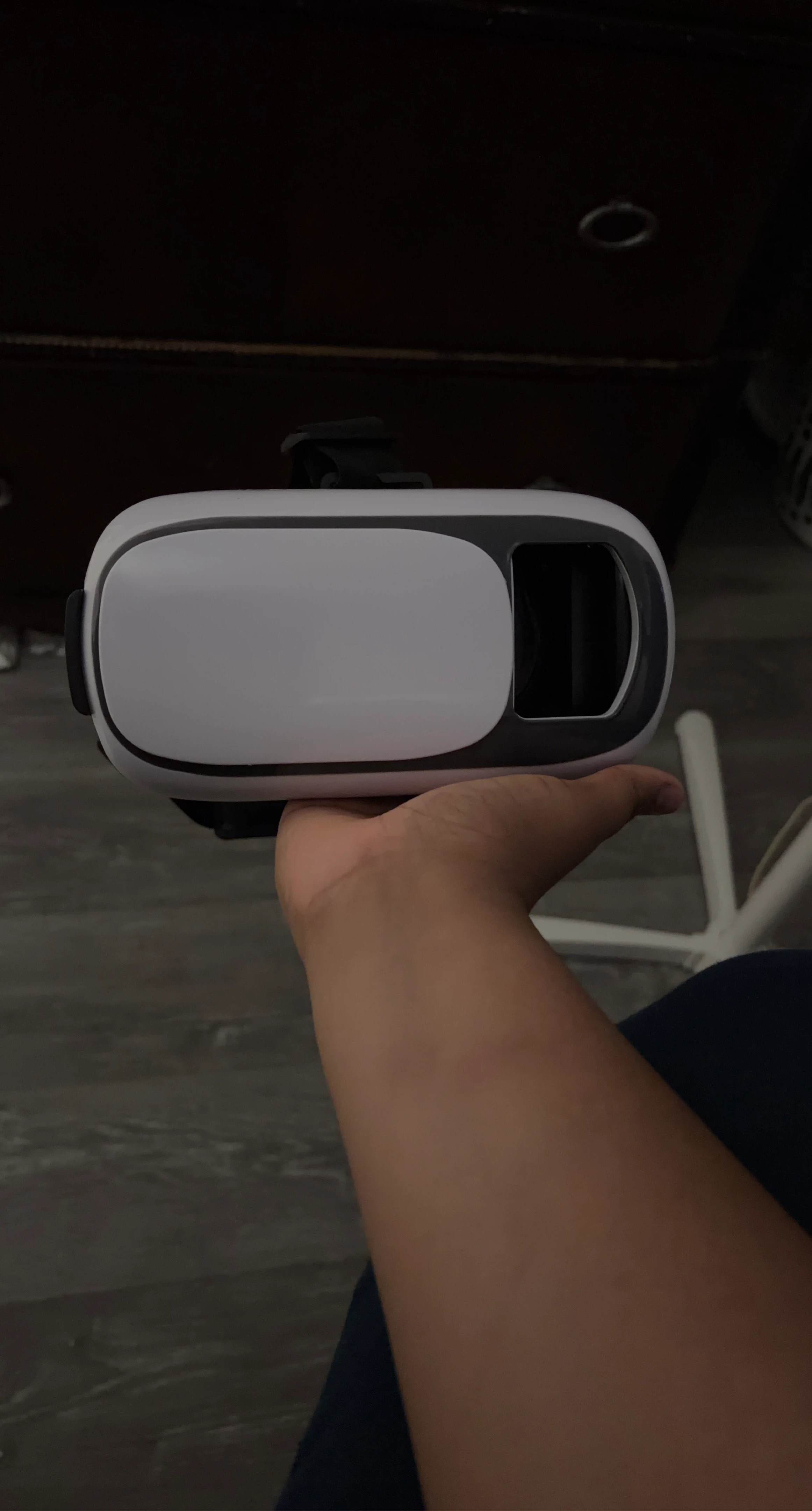 White VR Headset