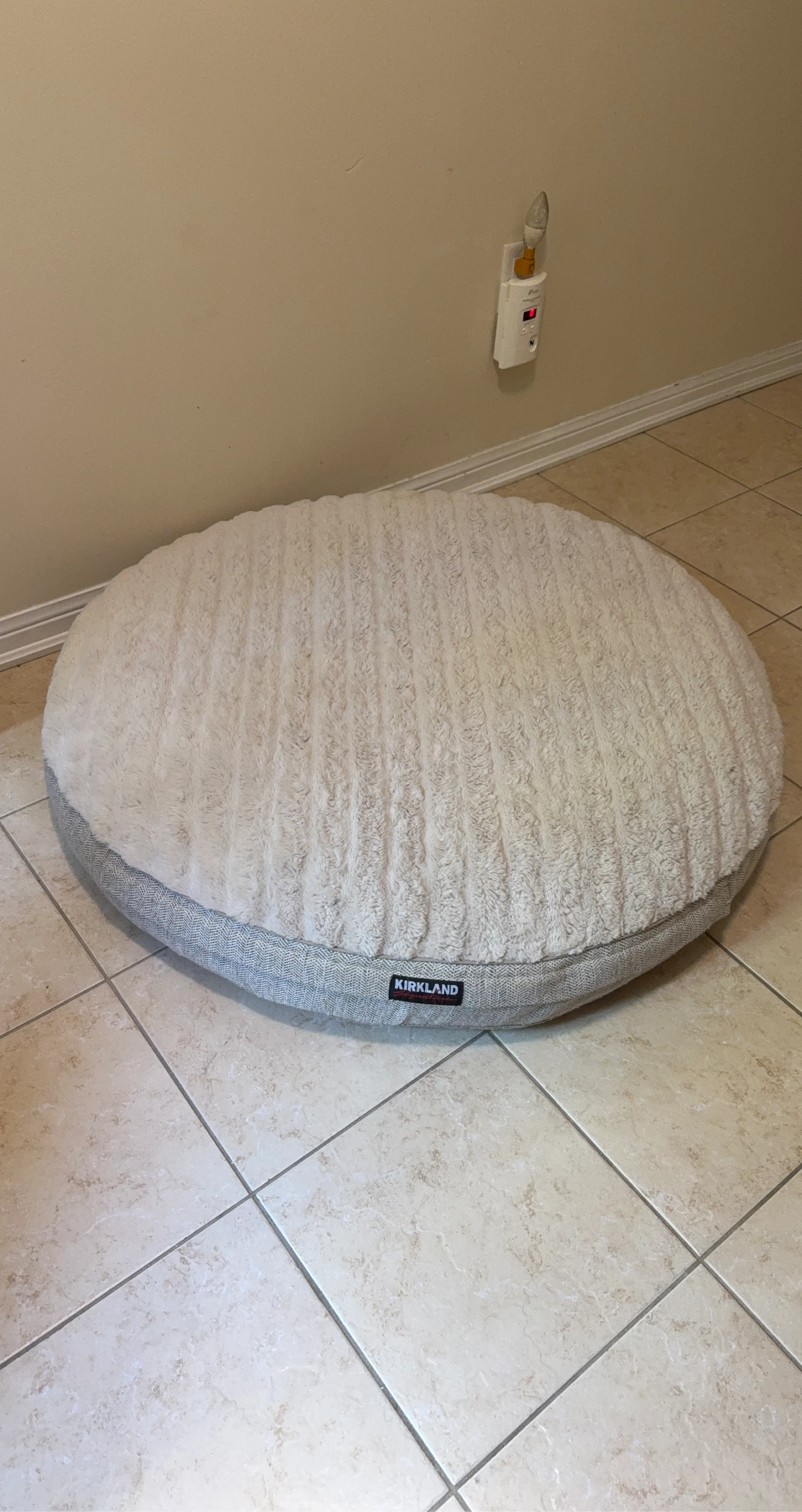 Kirkland Signature Round Pet Bed