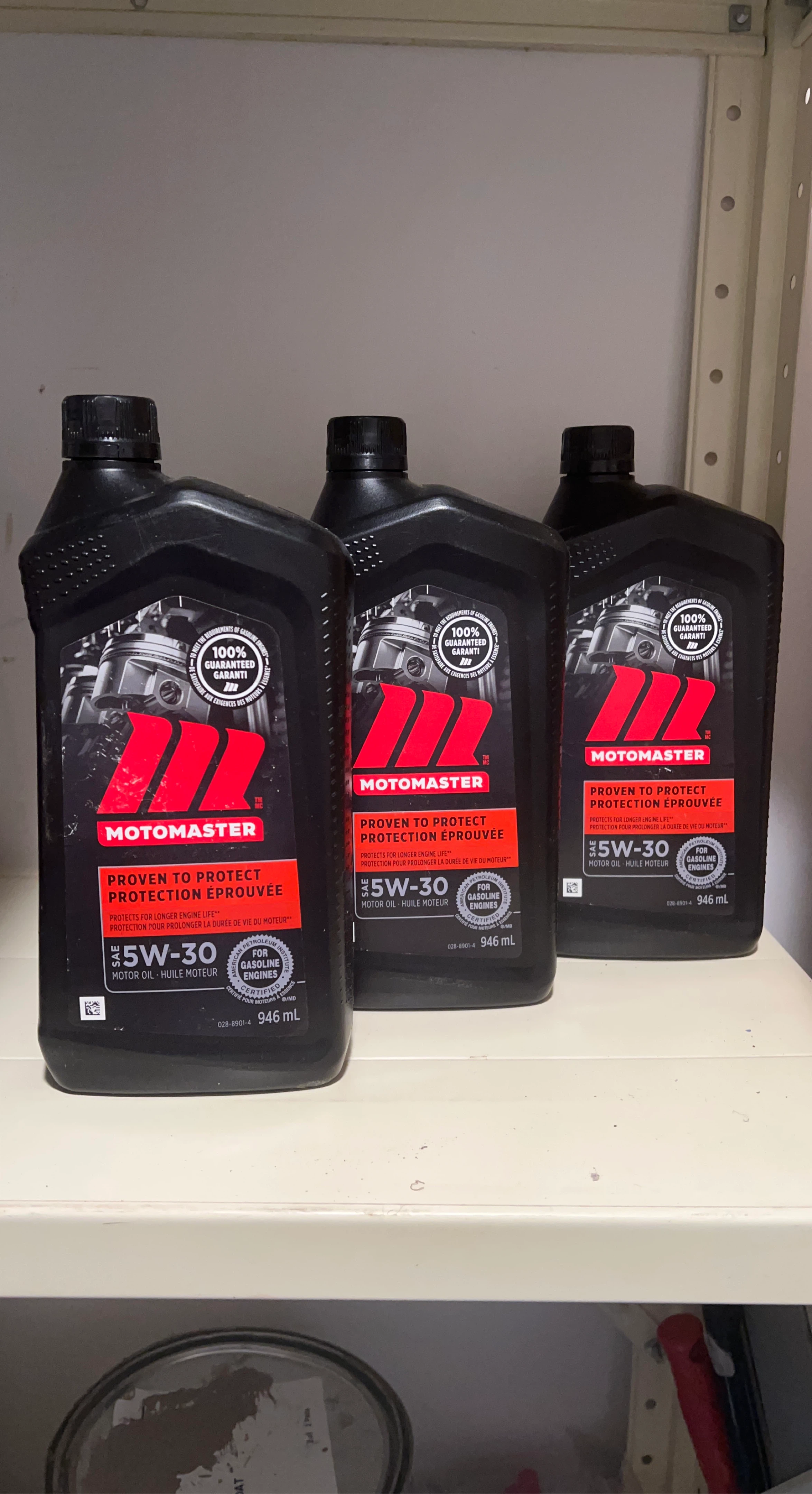 Motomaster 5W-30 Motor Oil - 946 mL (3 Bottles)