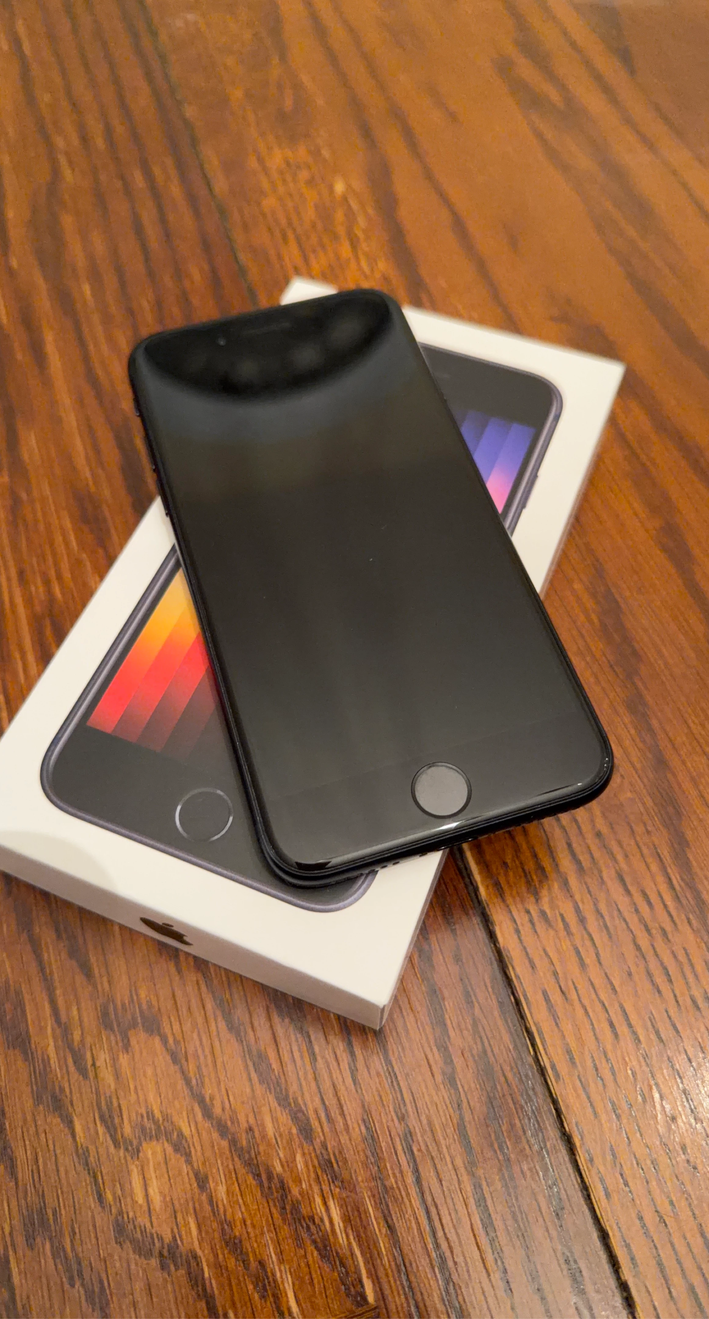 iPhone SE 3rd Gen – Midnight Black | $200
