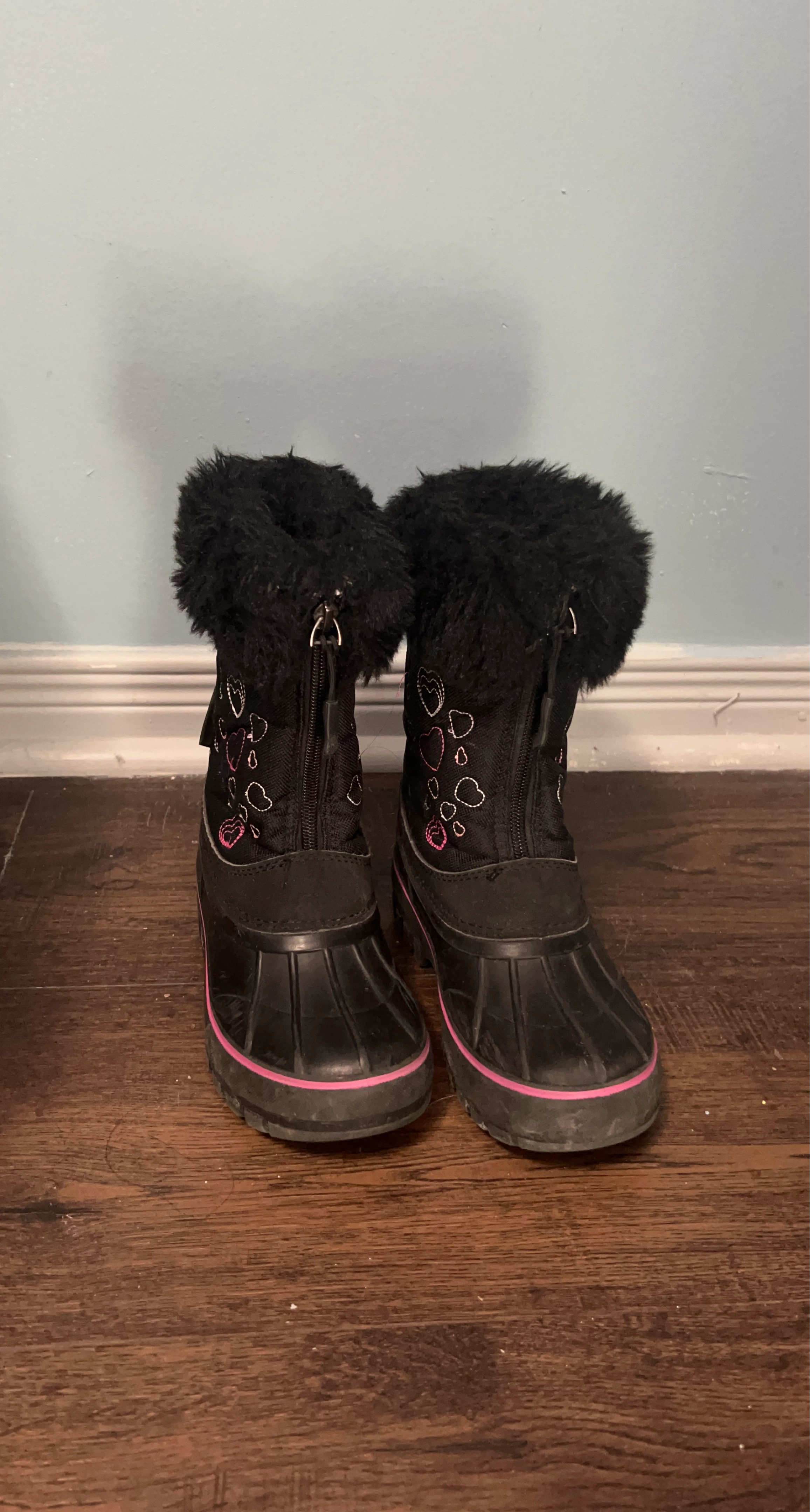 Girls' Black Snow Boots with Pink Hearts