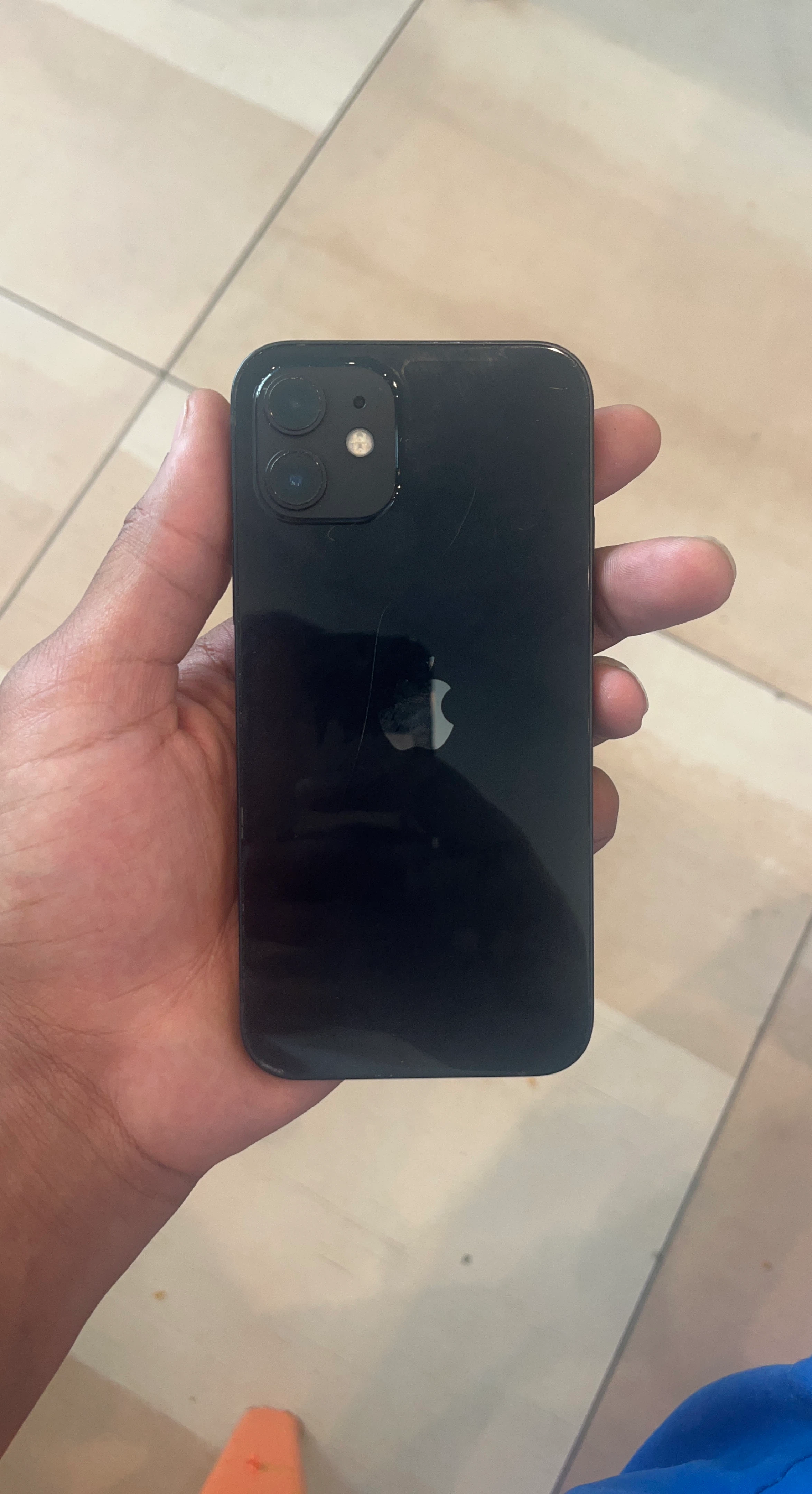 Apple iPhone 12 navy blue