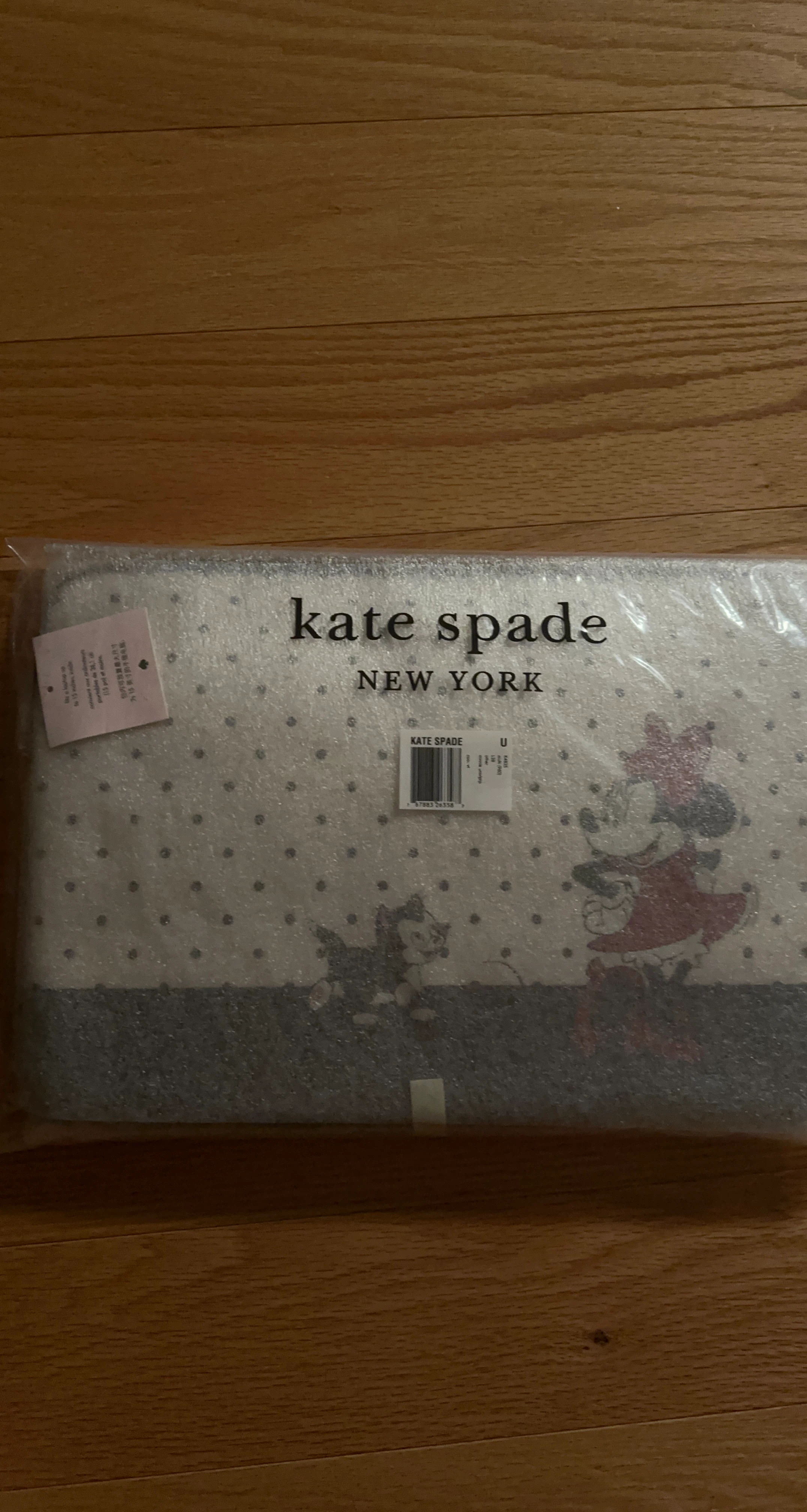 Kate Spade New York Pouch with Minnie Mouse and Figaro