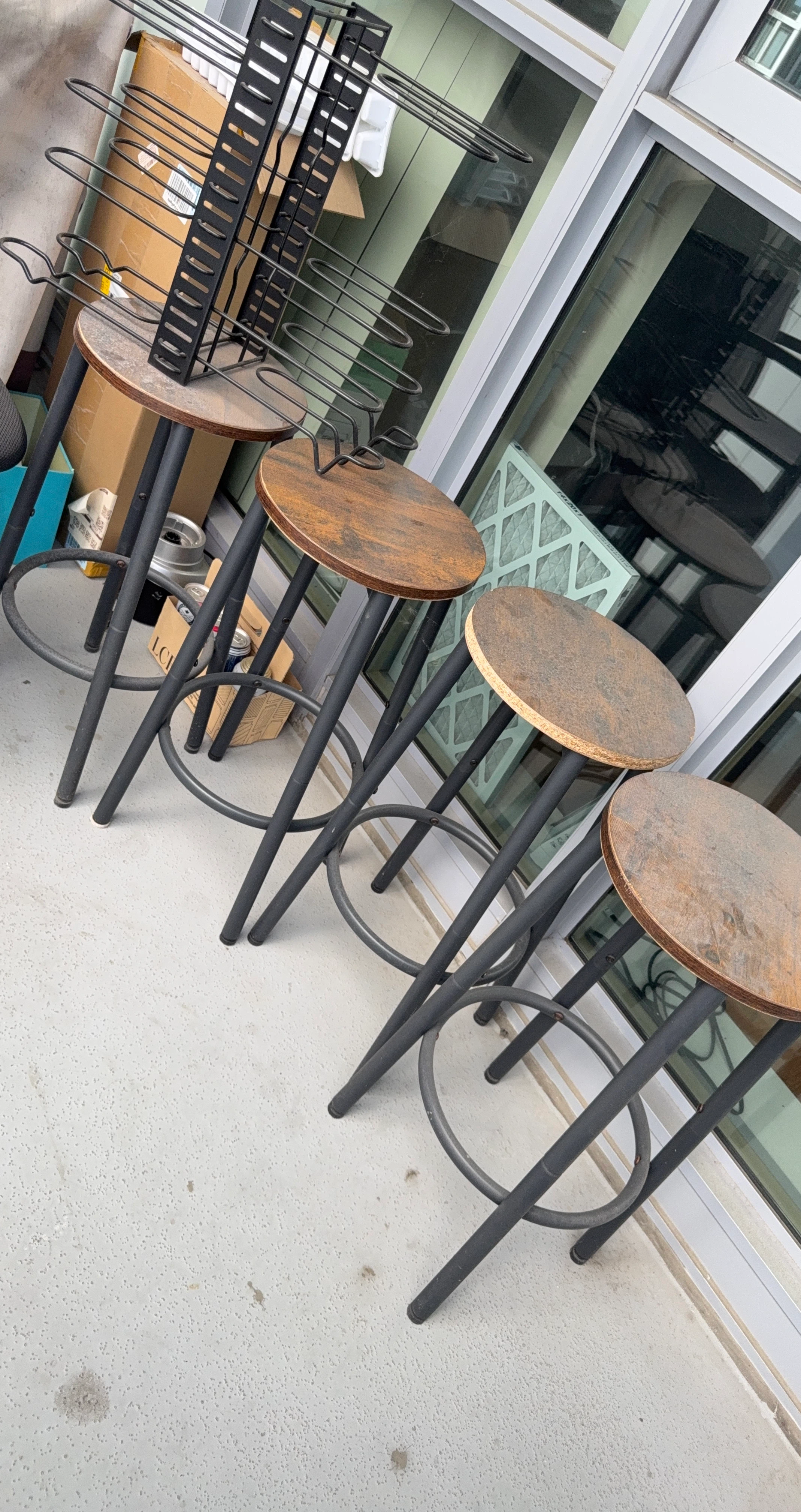 4 Bar Stools