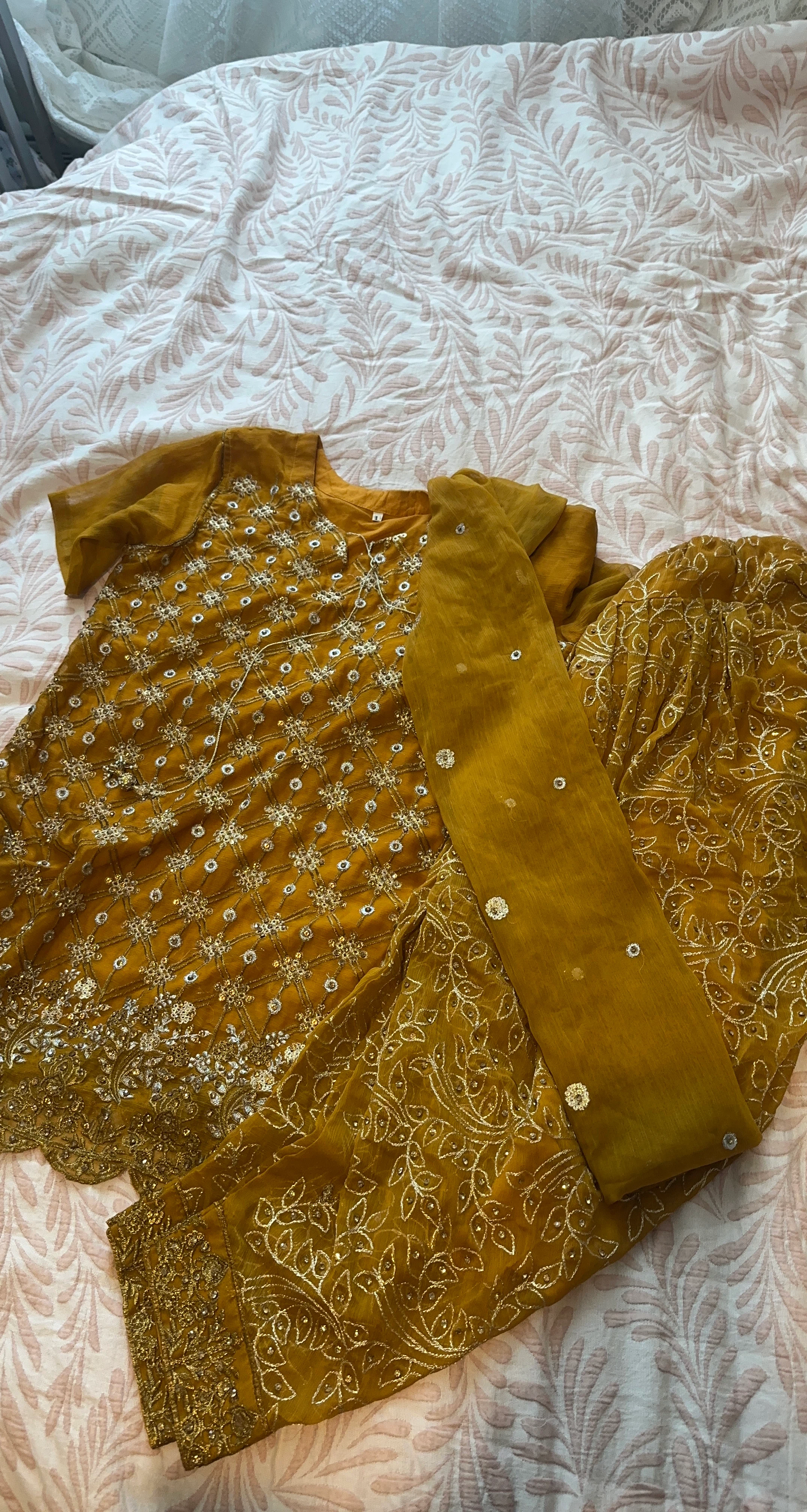 Yellow Embroidered 3-Piece Outfit - Size L