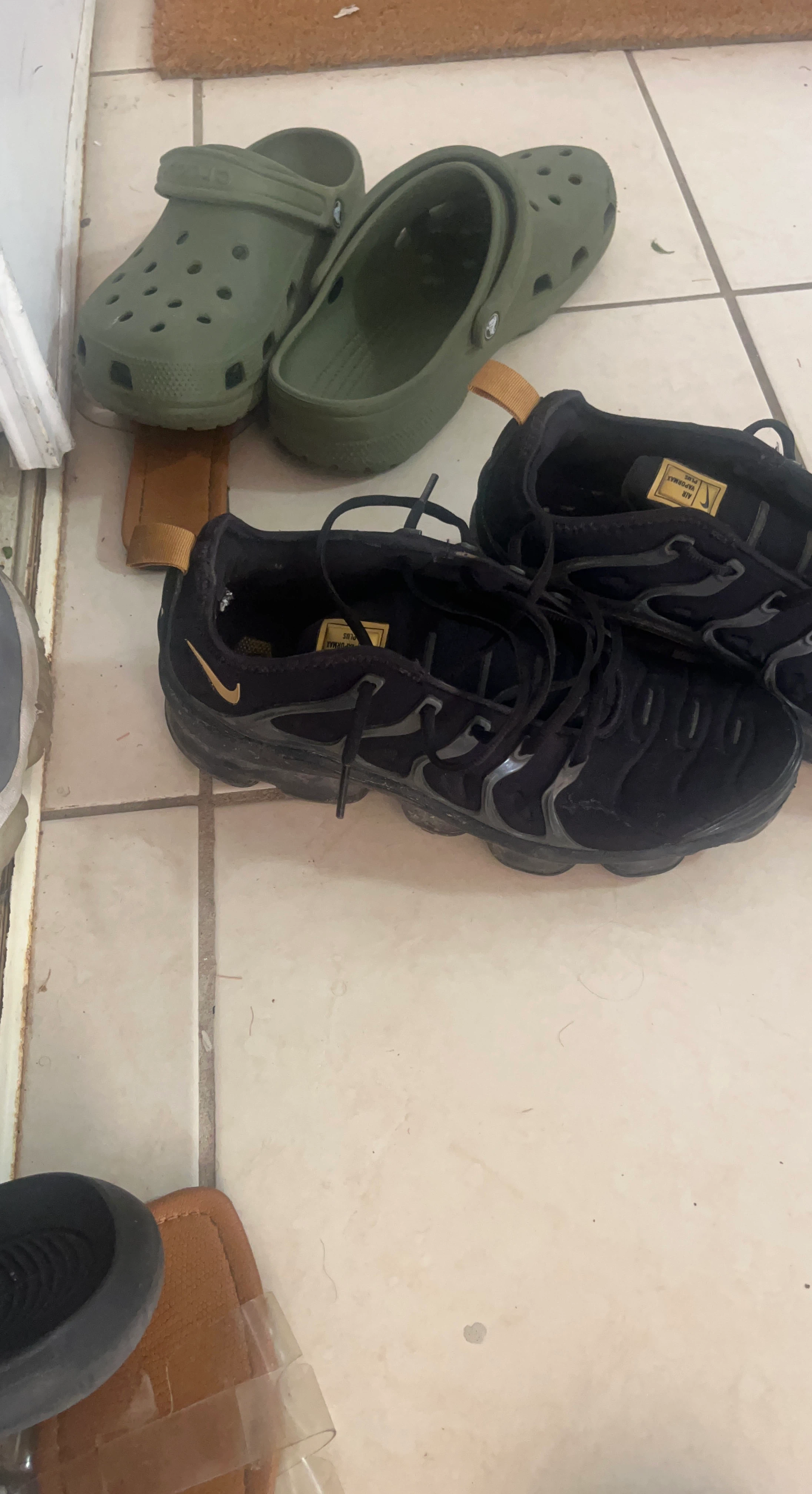 Nike Air Vapormax Plus Sneakers