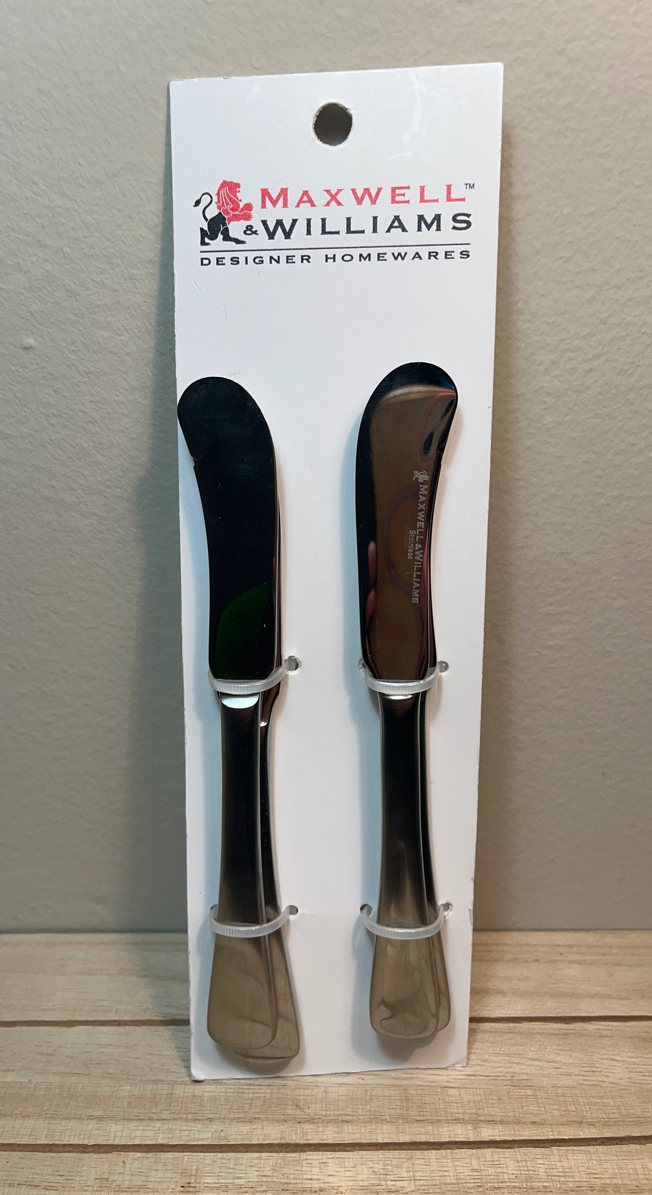Maxwell & Williams Set of 4 Spreaders