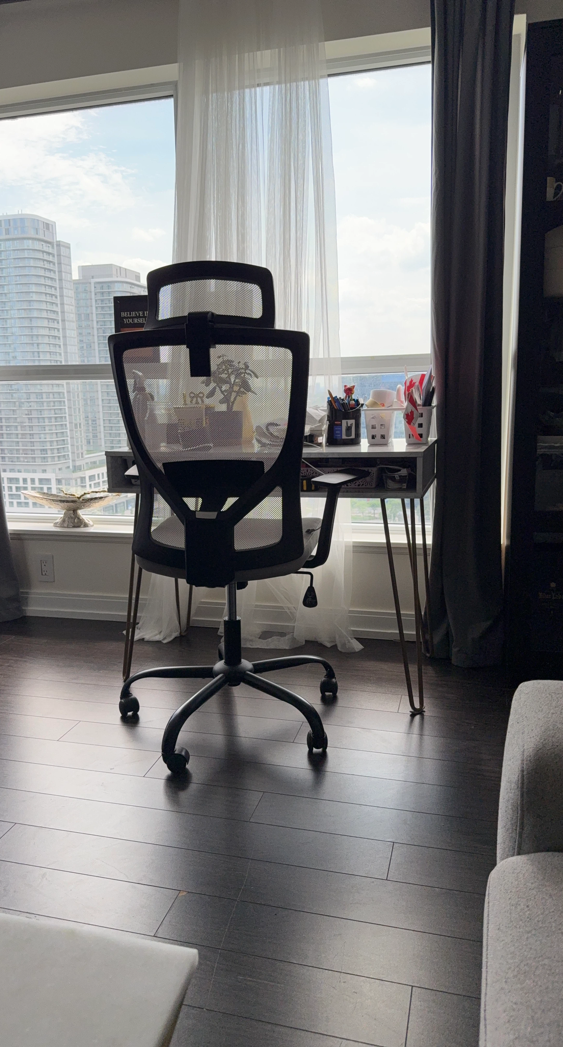 Black Mesh Office Chair with Wheels