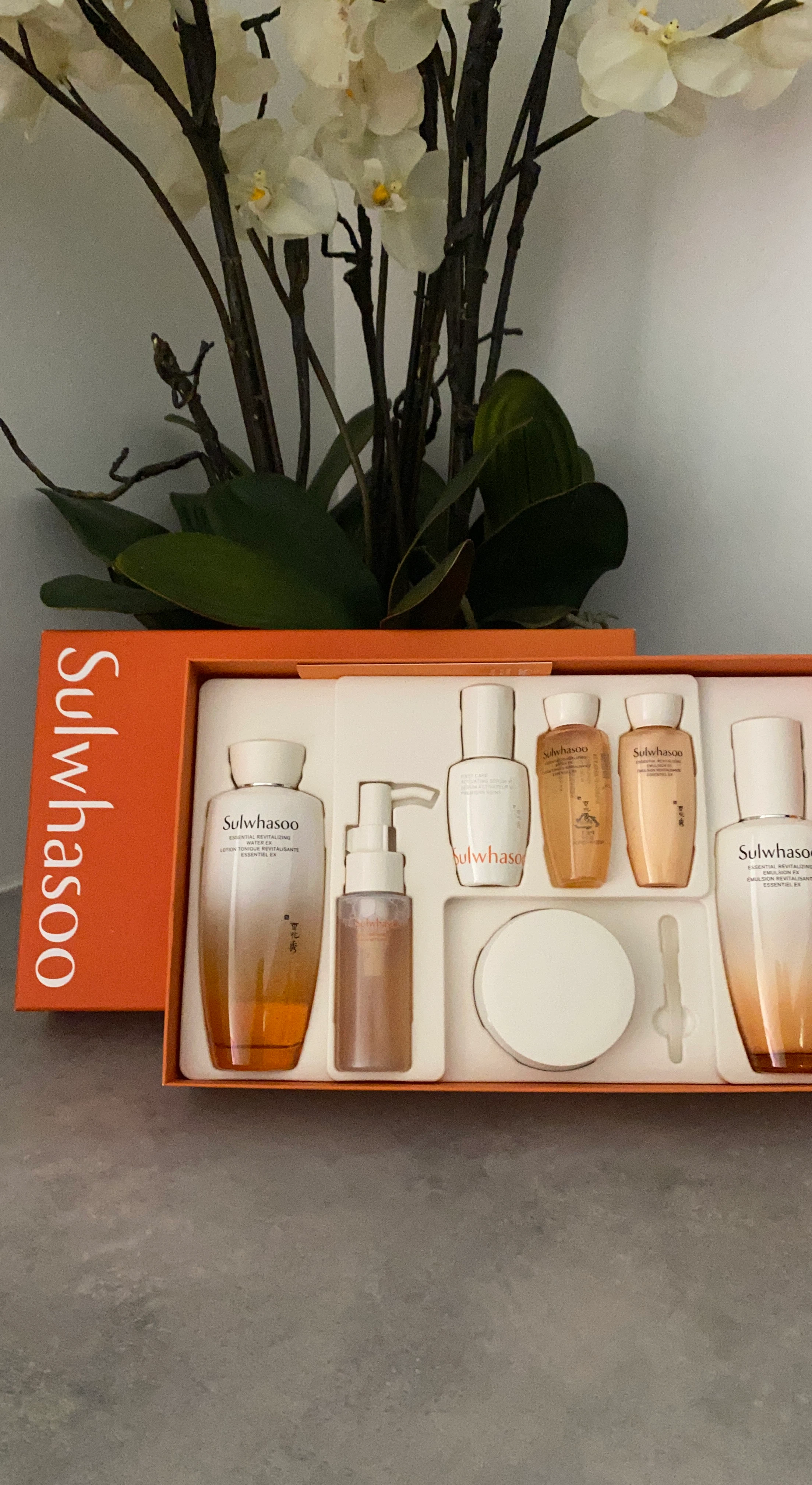 Sulwhasoo Essential Revitalizing Skincare Set