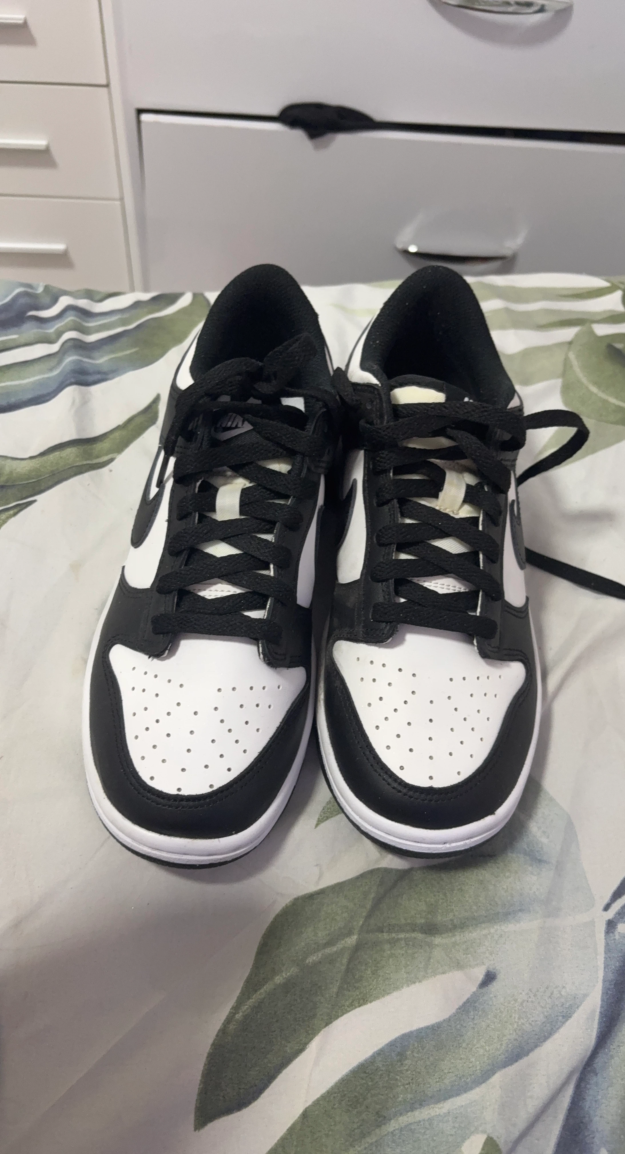 Nike Dunk Low Boys Size 7Y