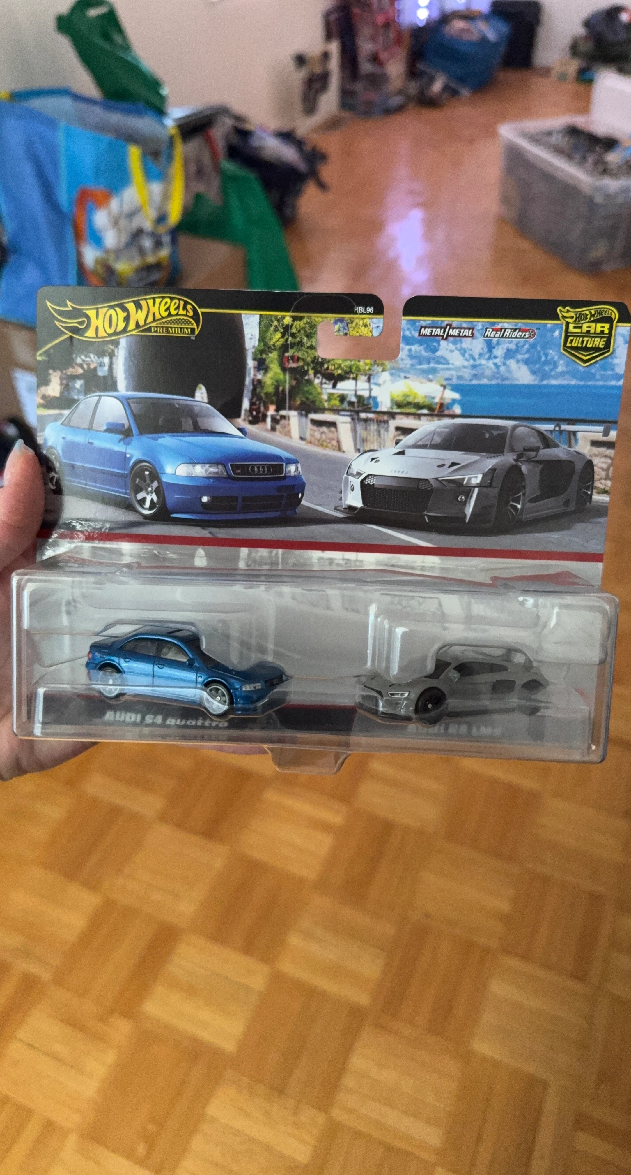 Hot Wheels Premium Car Culture Audi S4 Quattro & Audi R8 LMS