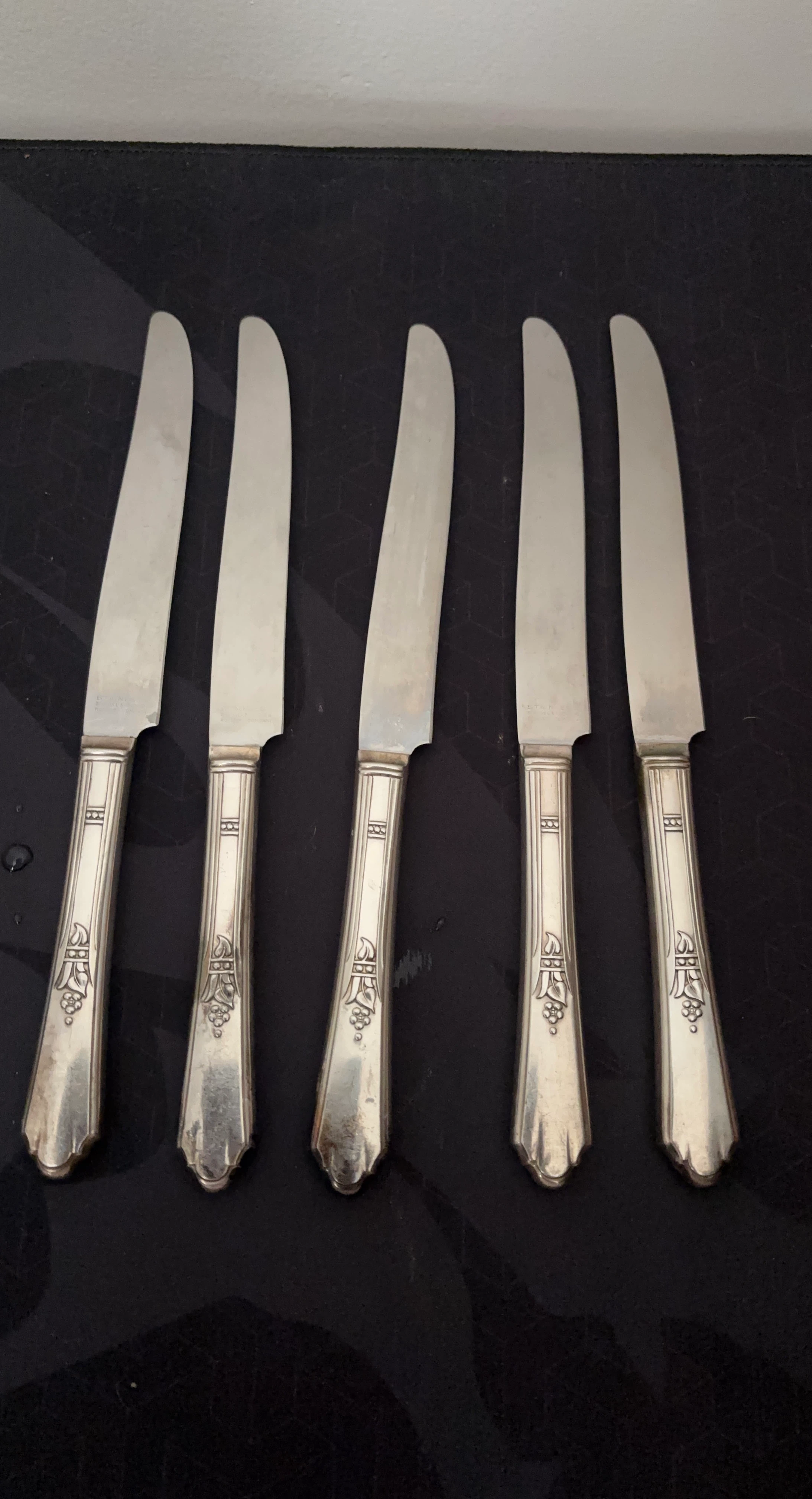 Vintage Set of 5 Silver Plated Table Knives