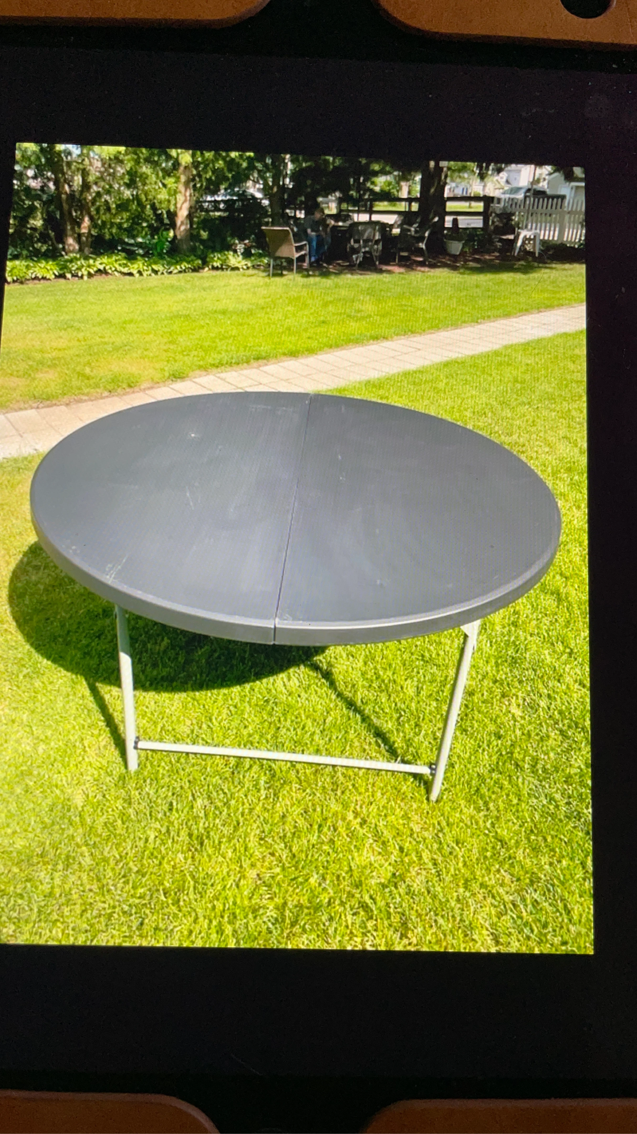 Round Folding Table