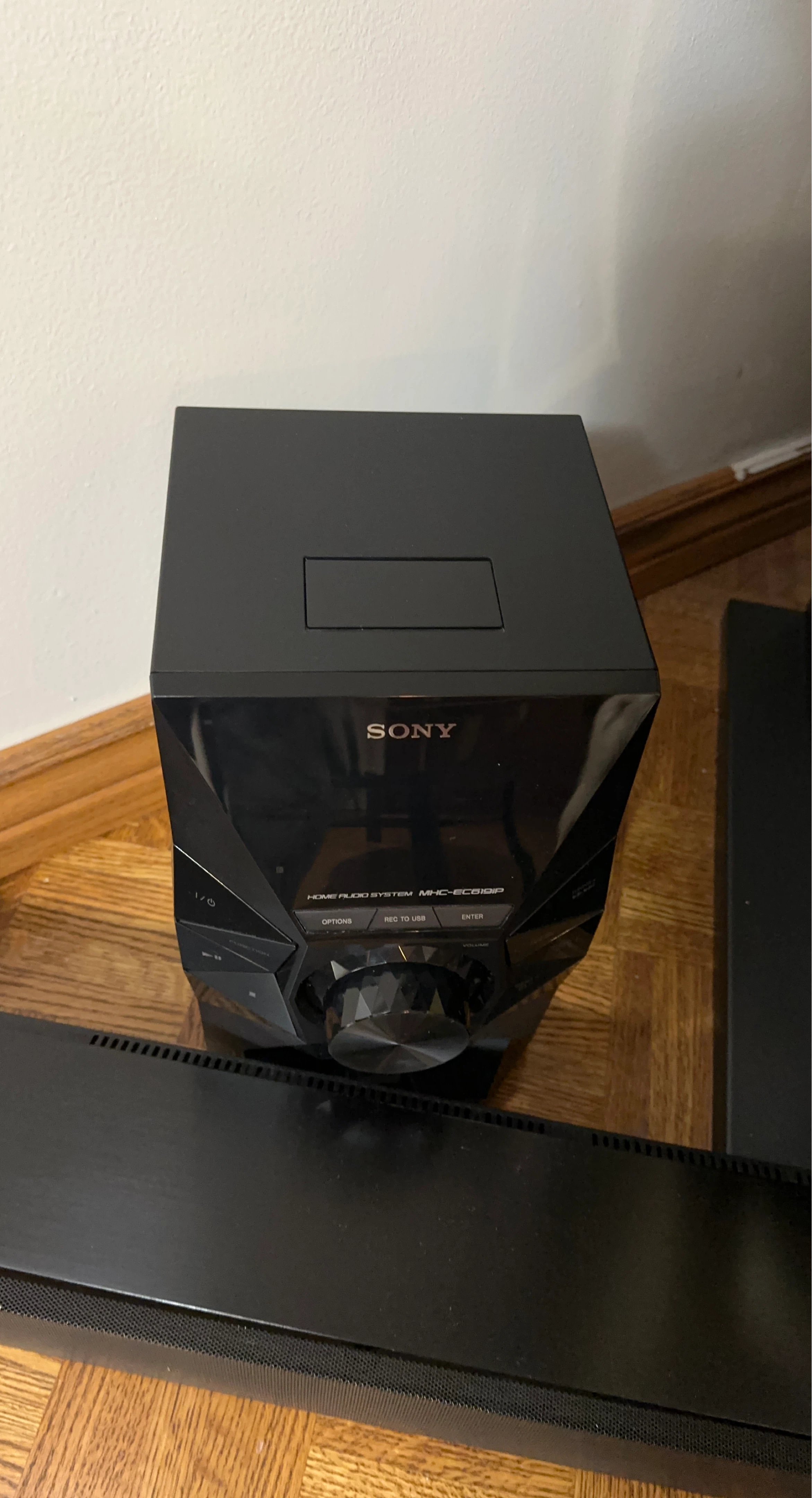Sony Home Audio System MHC-EC619IP