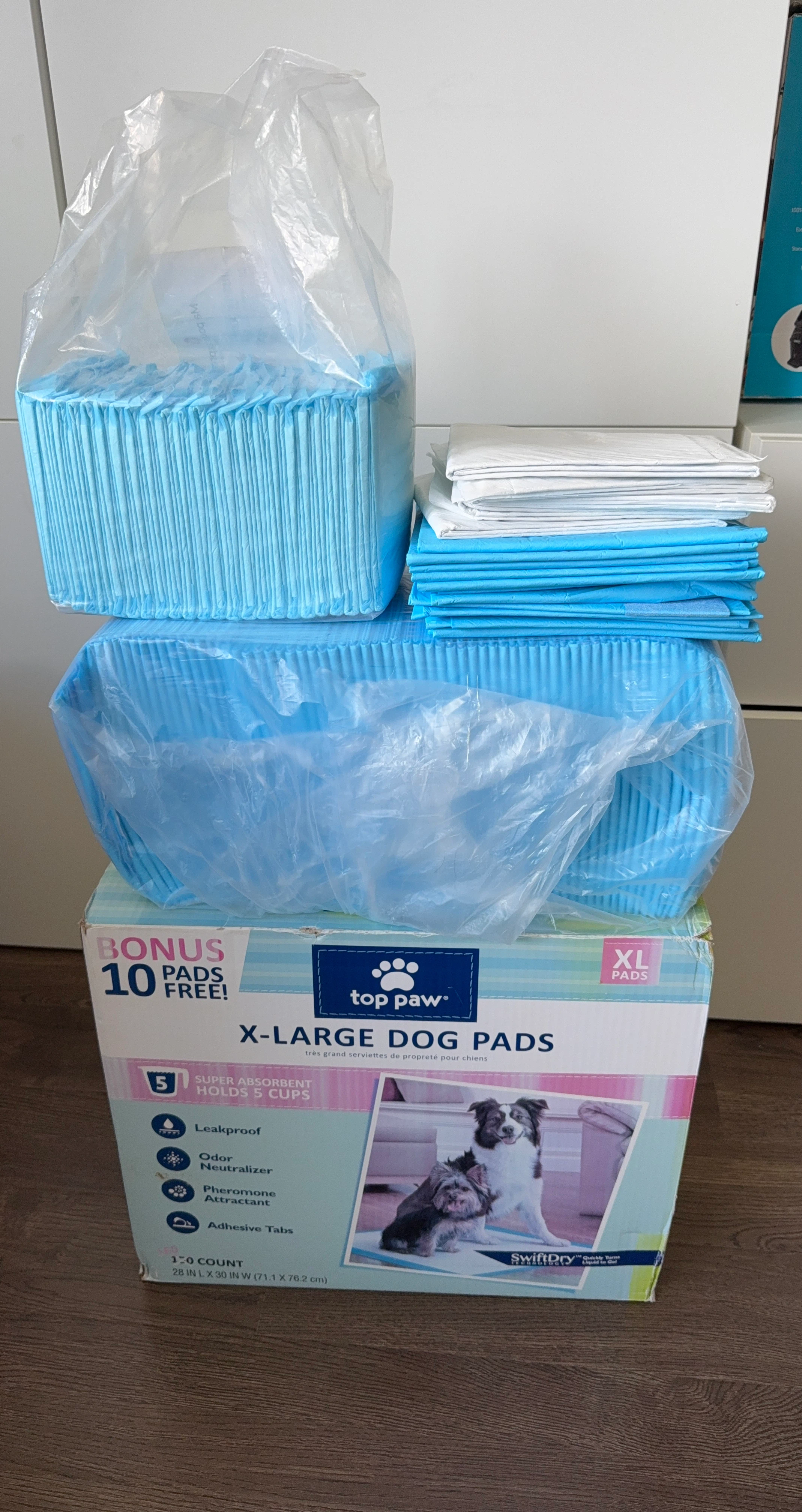 Brand New Top Paw XL Dog Pads (240count) + Bonus Smaller Pads